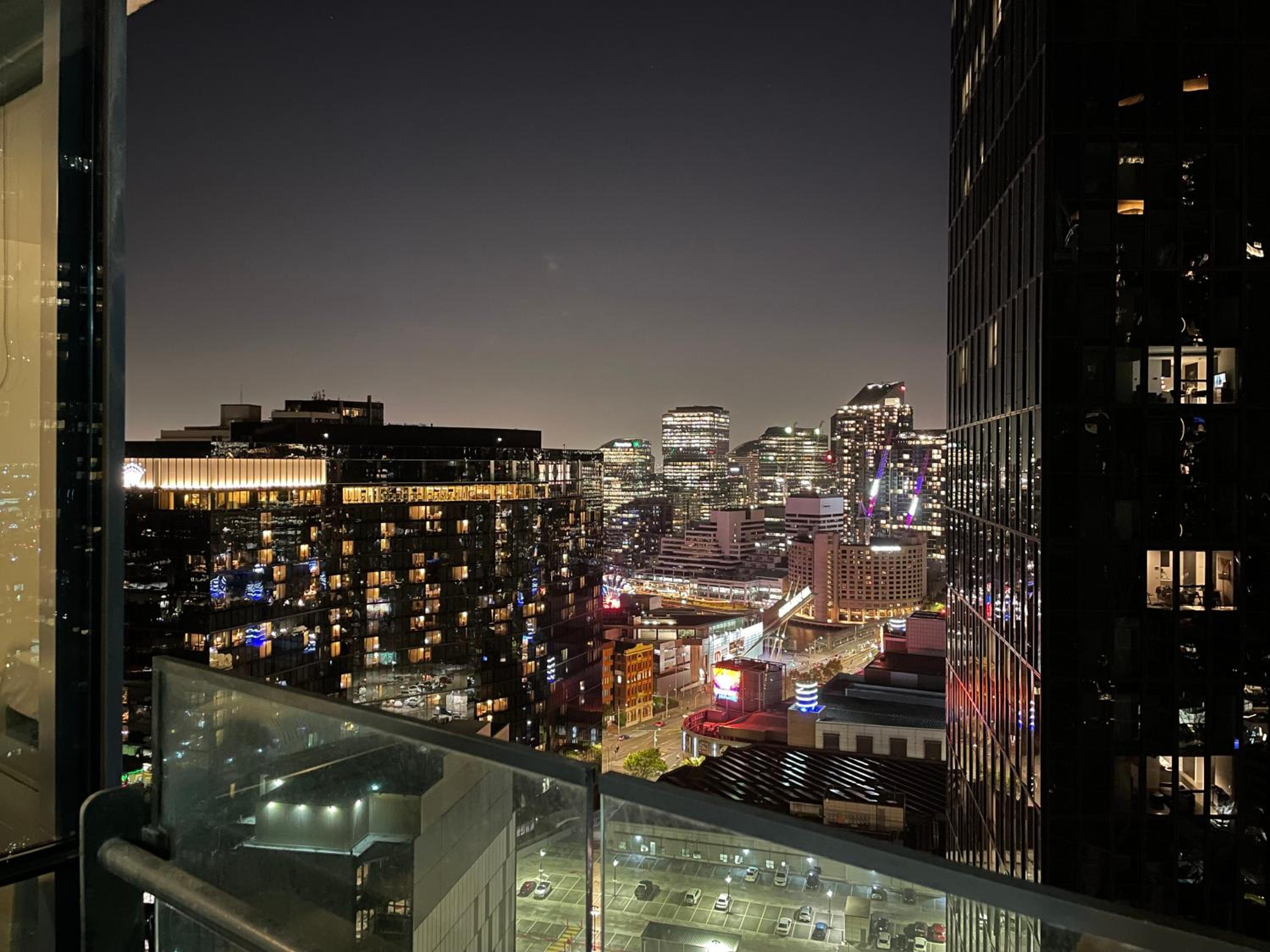 Mega Style Apartments Mainpoint
