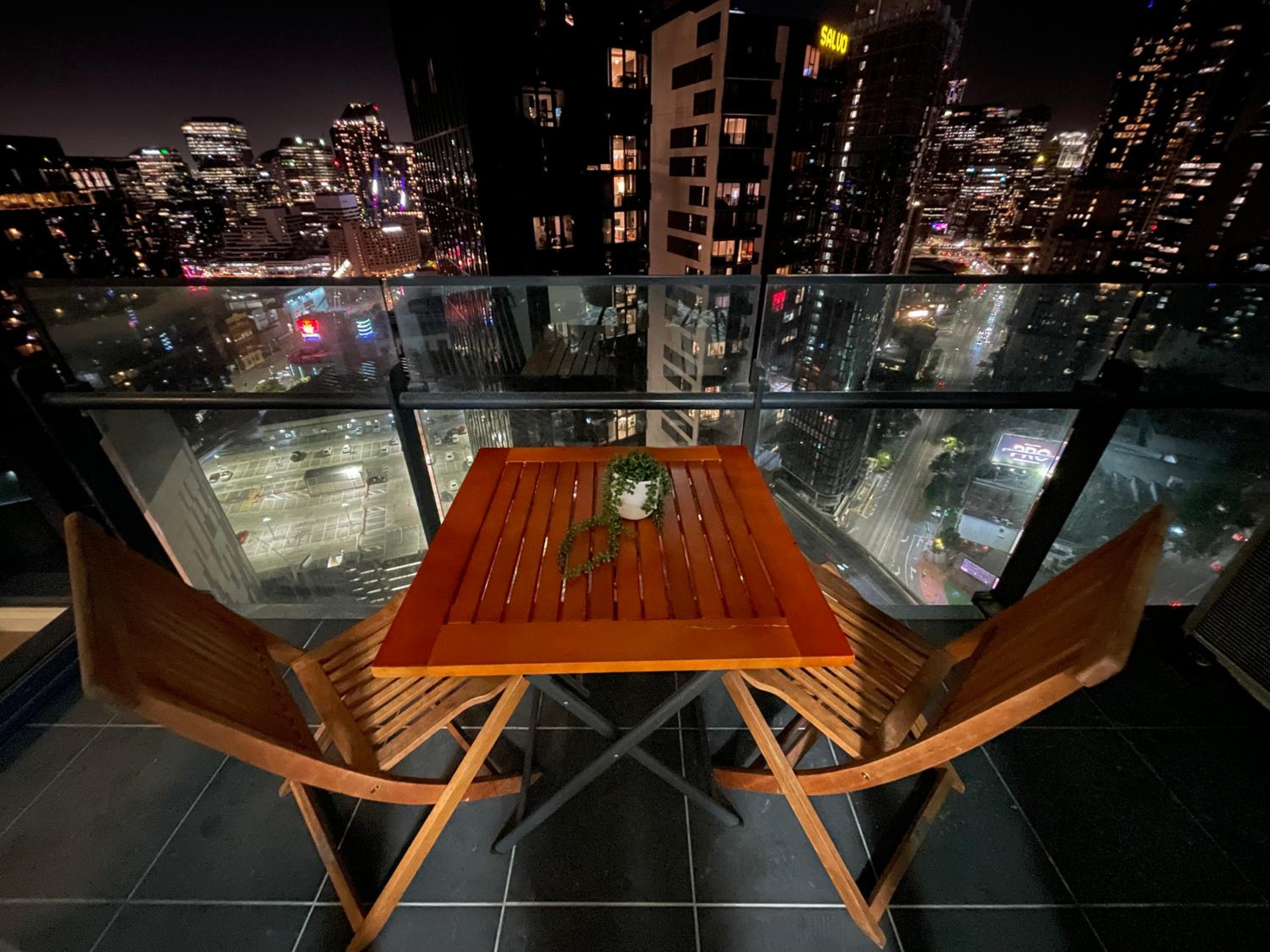 Mega Style Apartments Mainpoint