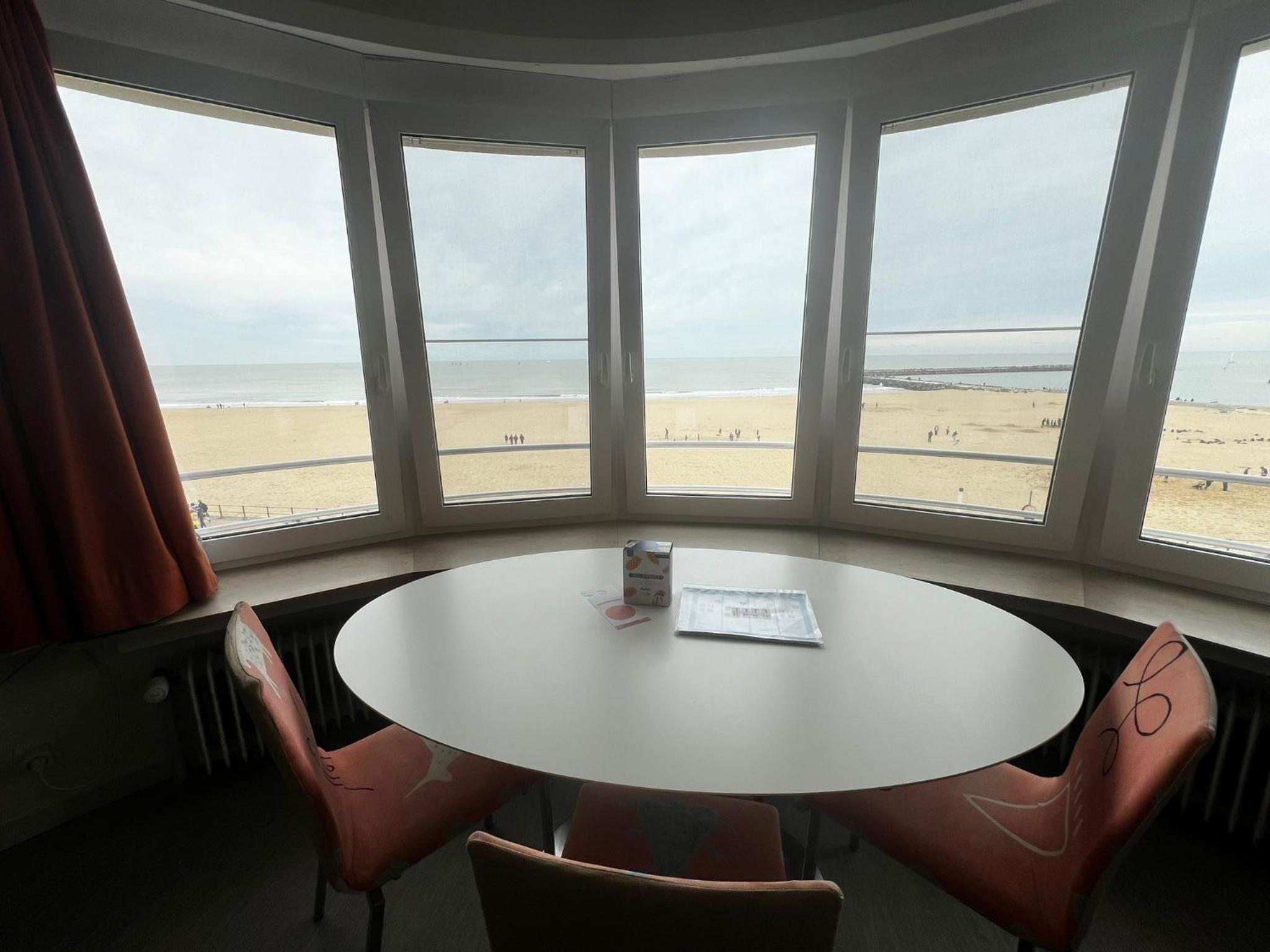 Residence Paris Seaview Zeezicht Vue Mer by BLOSS