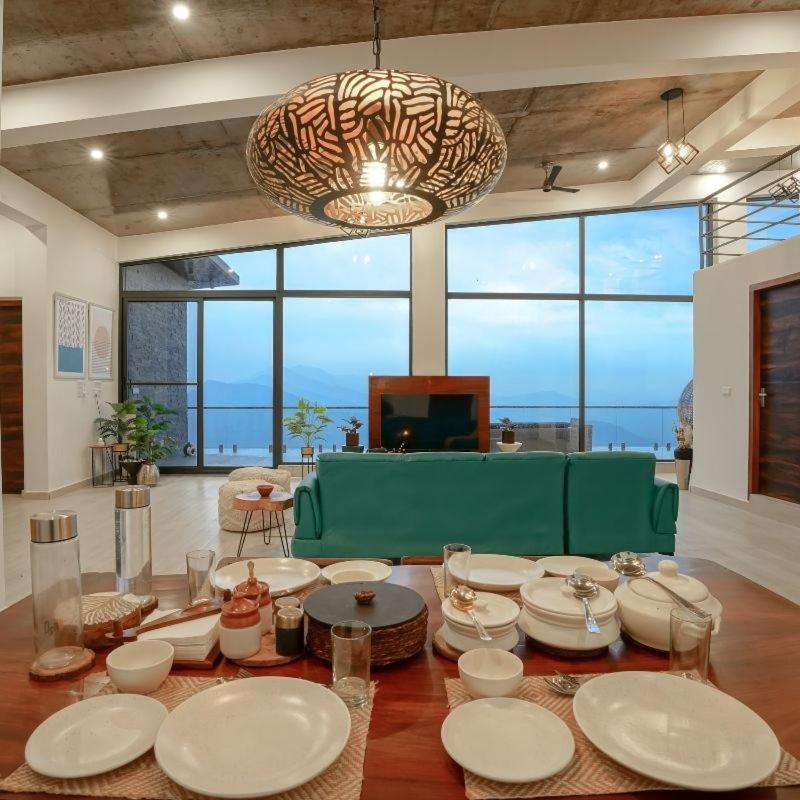 SaffronStays Mountains & Martini Villa, Tehri