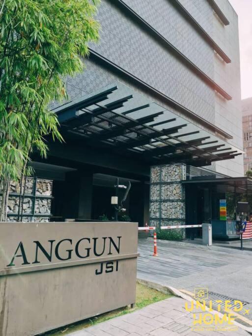 Anggun Residence near KLCC Serviced Suite