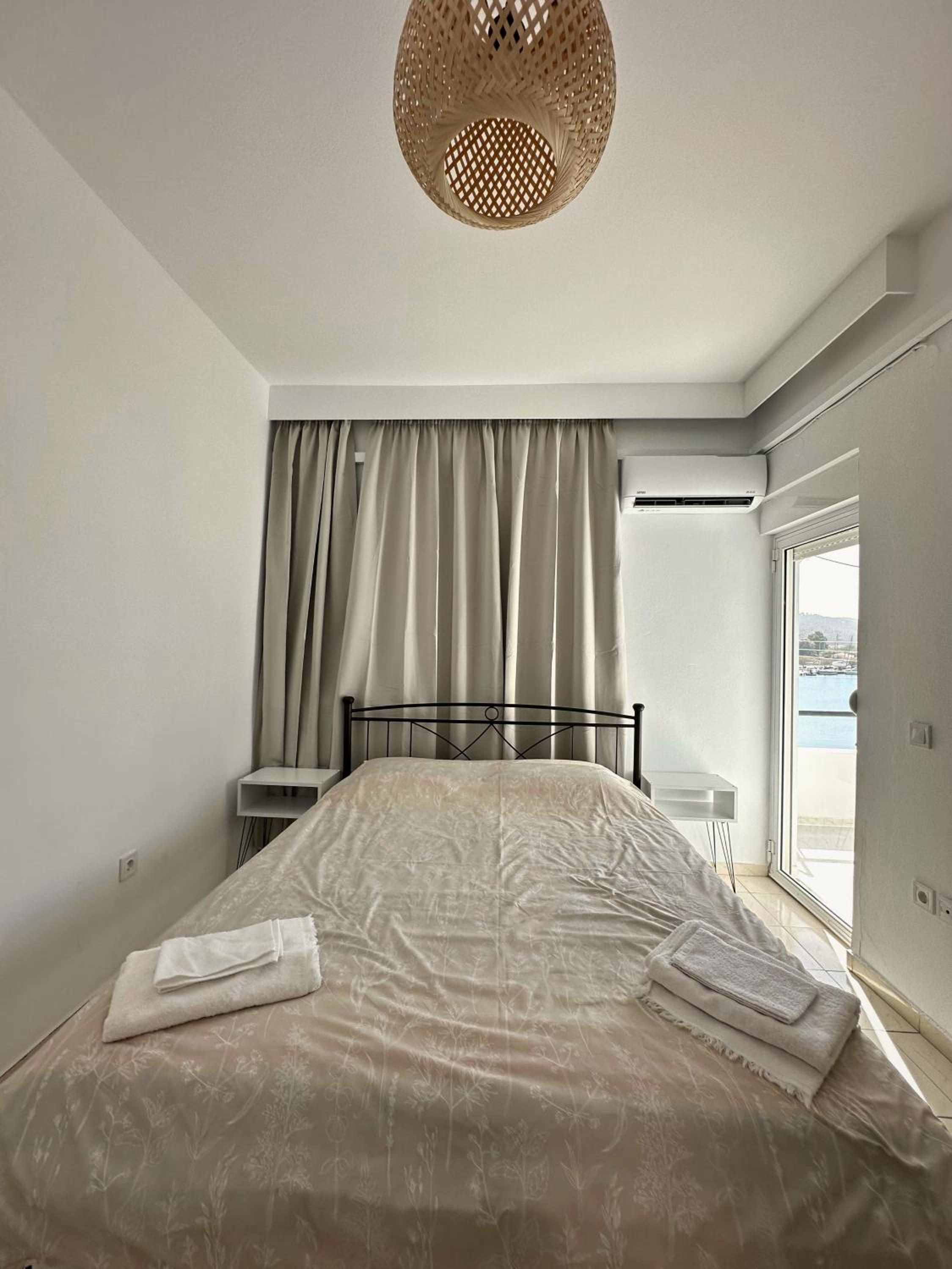 Lydias apartment
