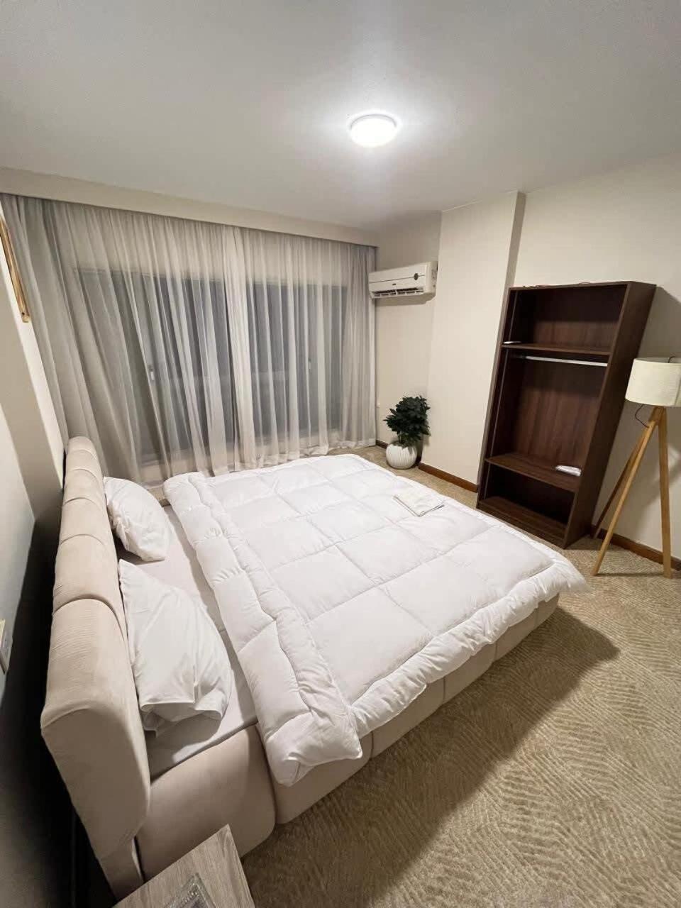 Zamalek beside hilton 4BR