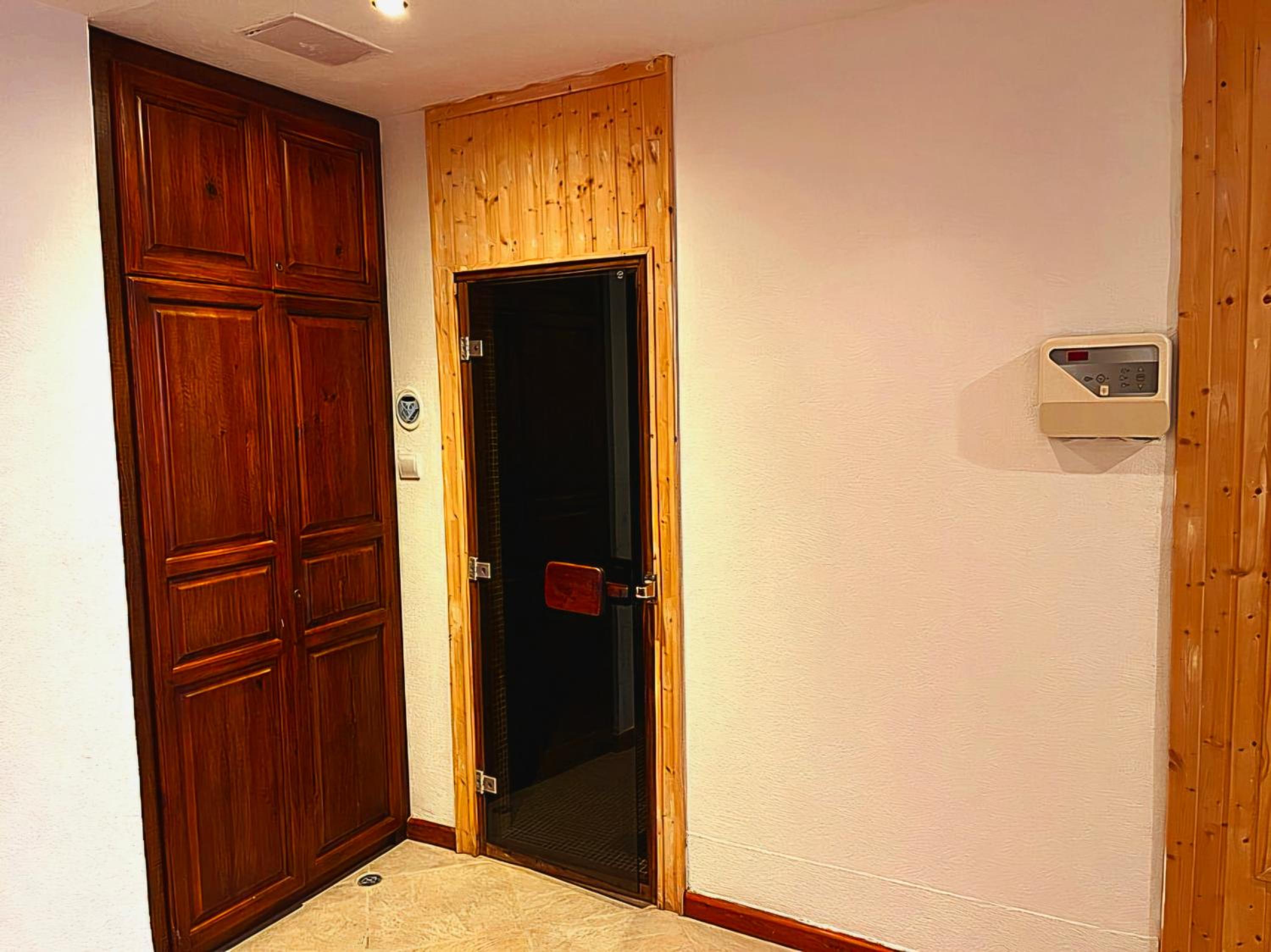 Pirin Deluxe Spa Studios