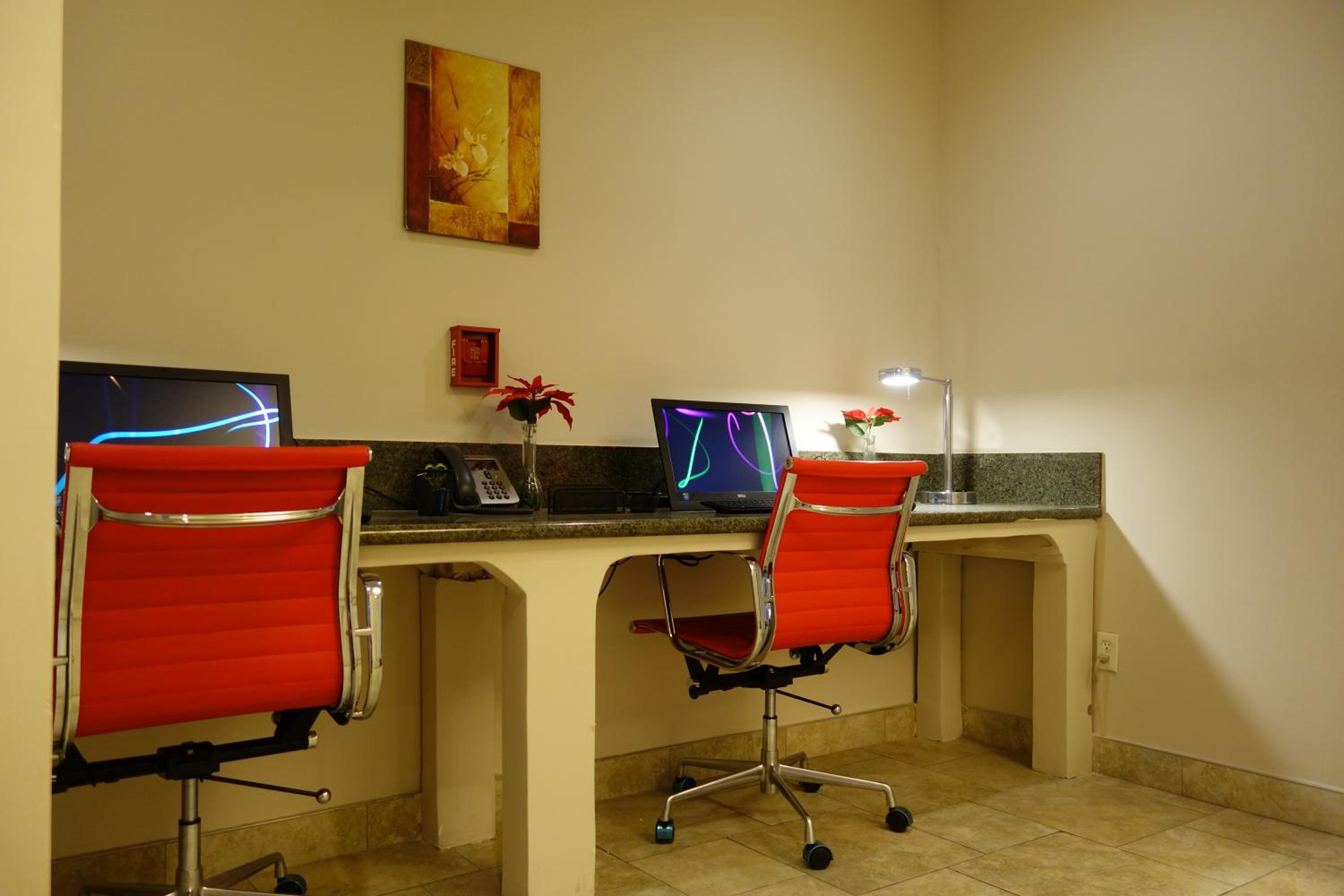 Ramada by Wyndham Sacramento - Property Image 8