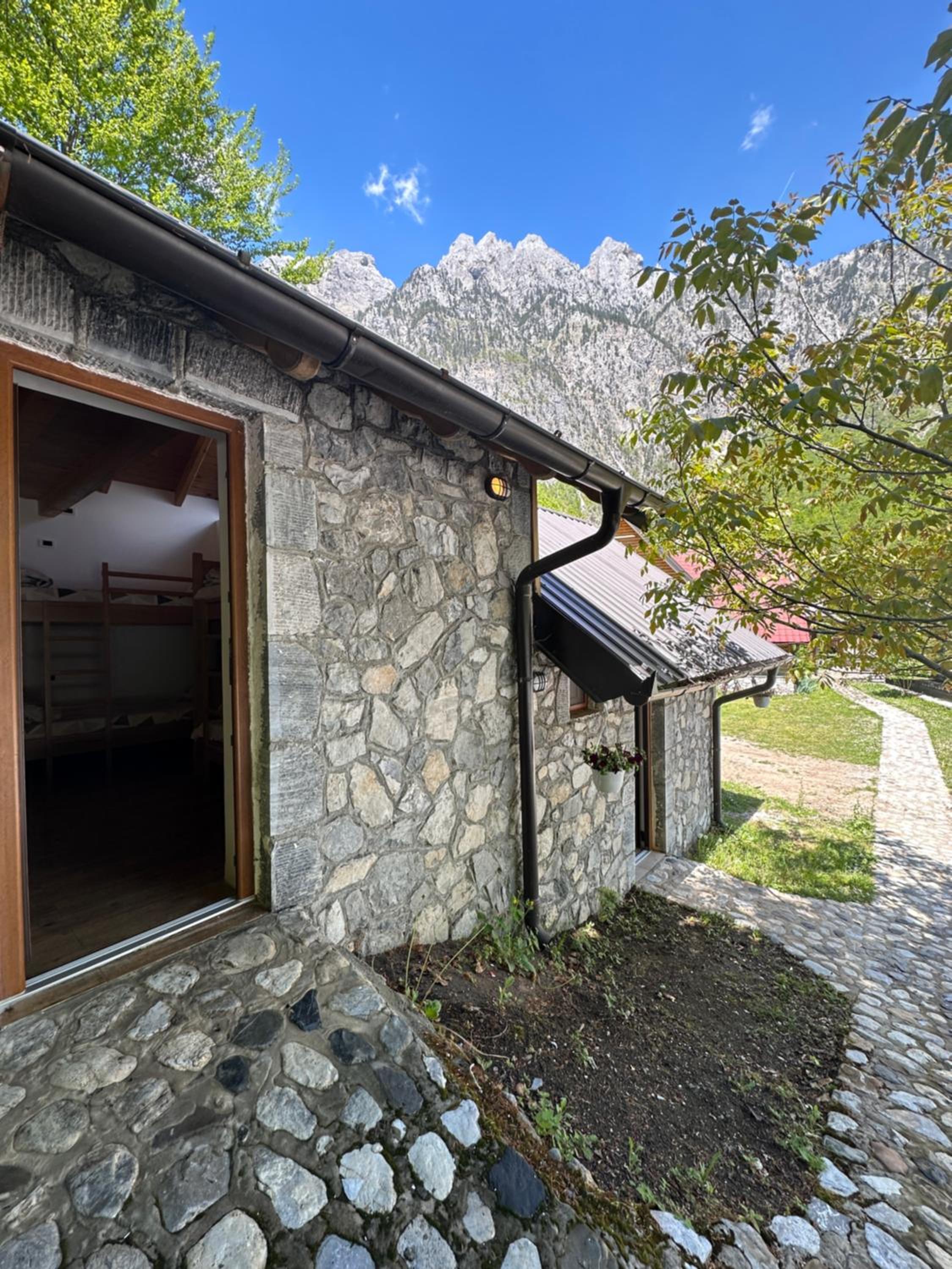 Guest House Rilindja
