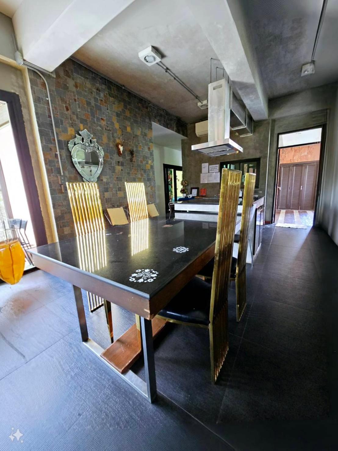 House of love Khaoyai by Ganit