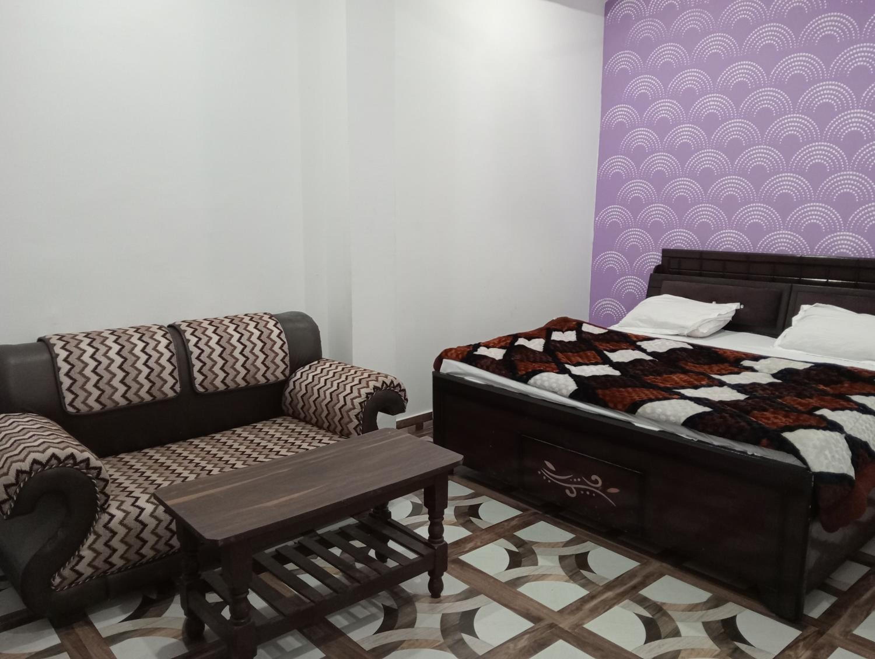 Singh Homestay Bhimtal view 2