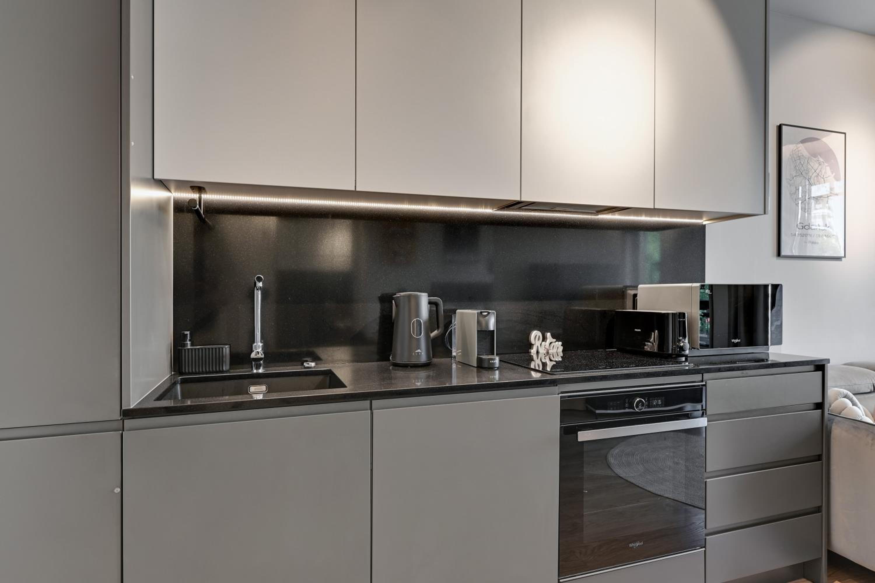 Scala City Center Premium Studios by Lion Apartments