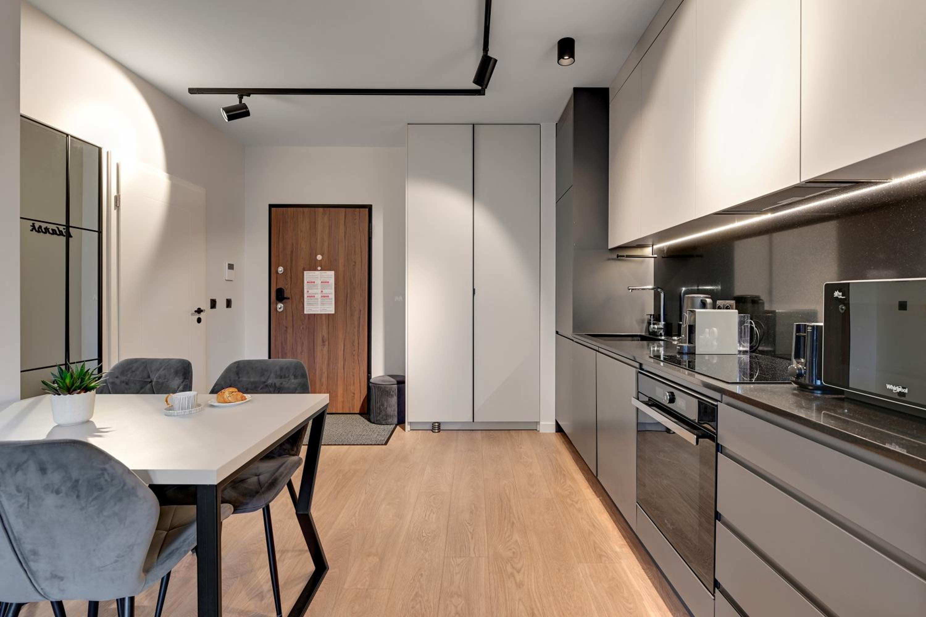 Scala City Center Premium Studios by Lion Apartments