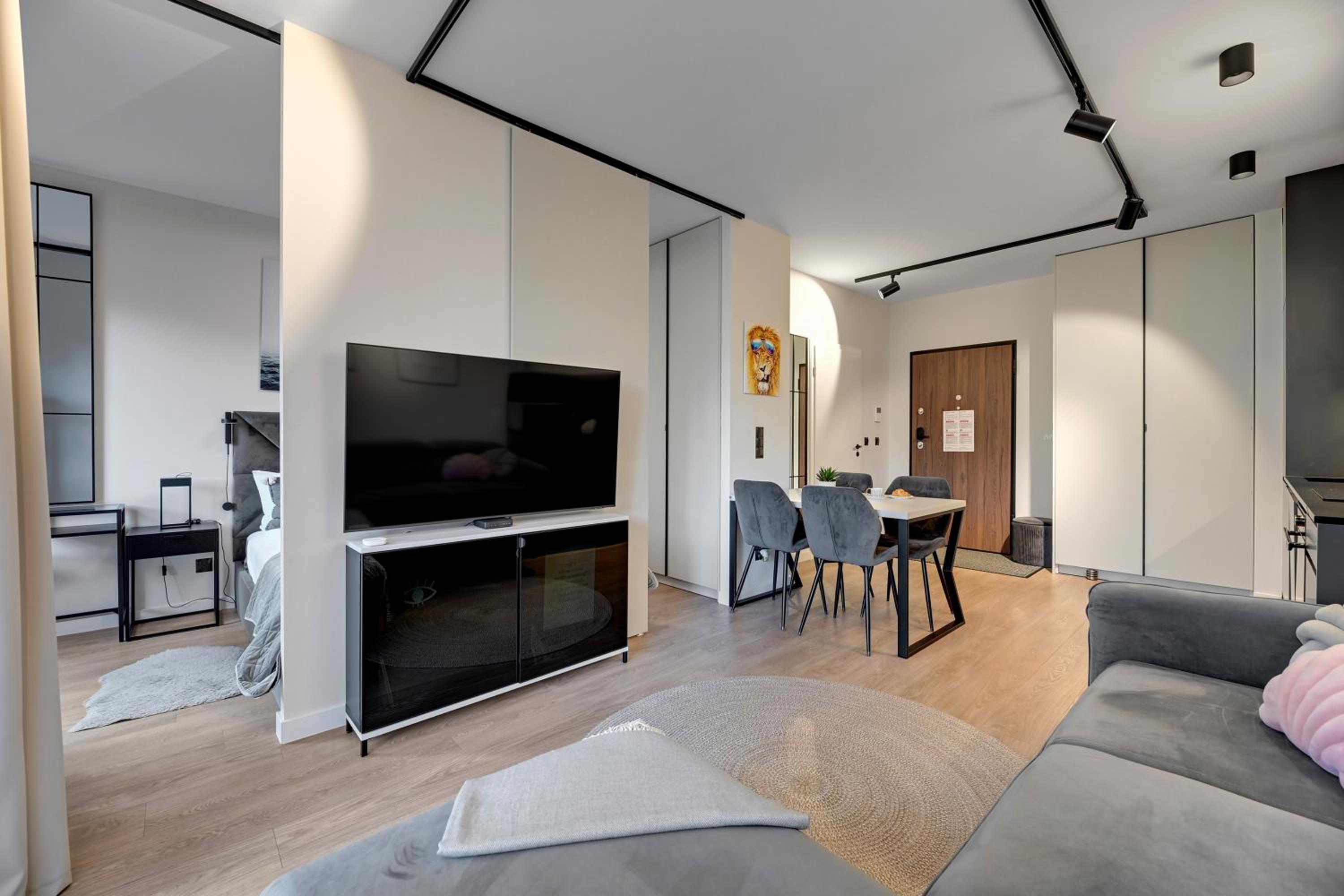 Scala City Center Premium Studios by Lion Apartments