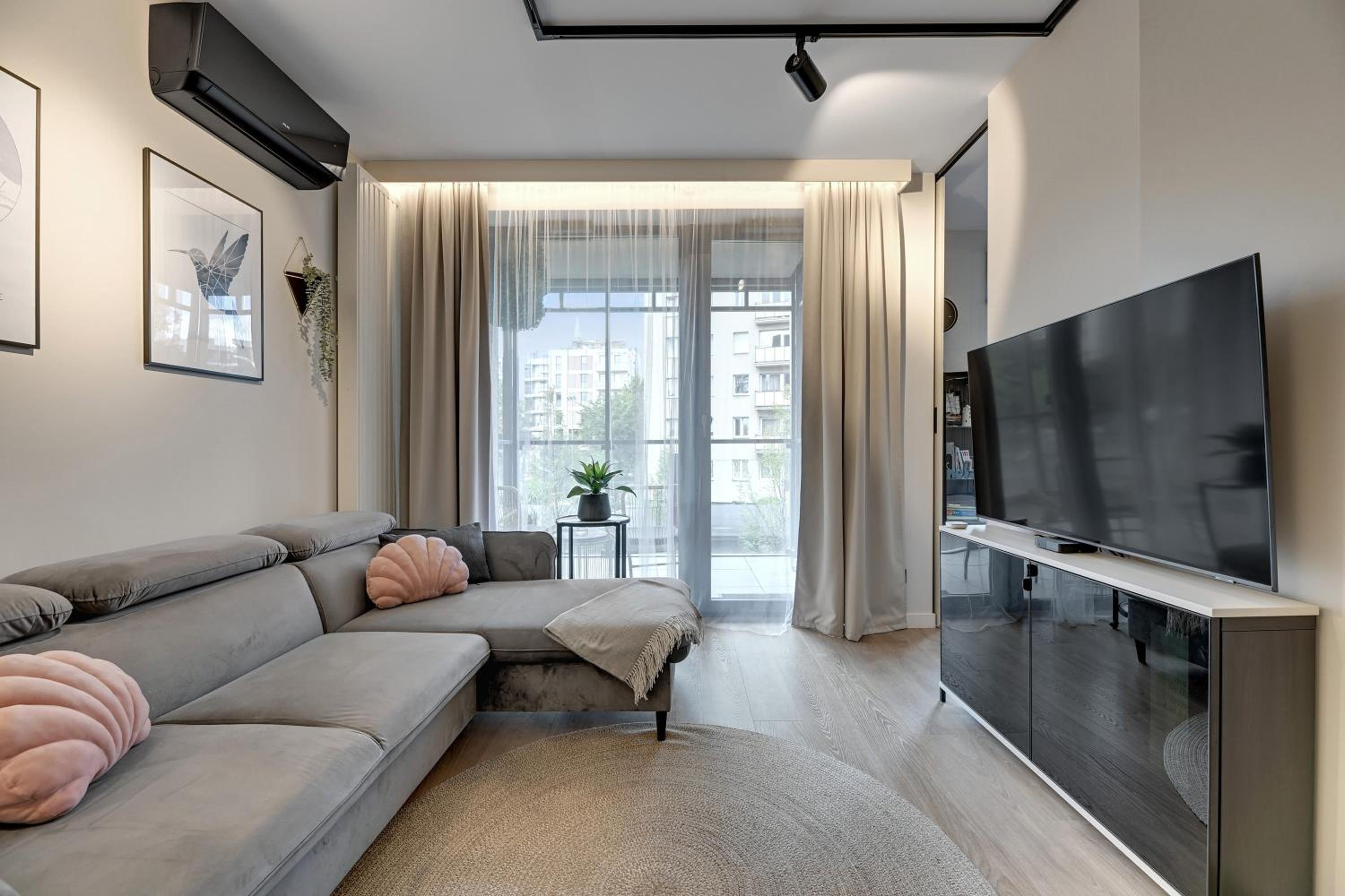 Scala City Center Premium Studios by Lion Apartments