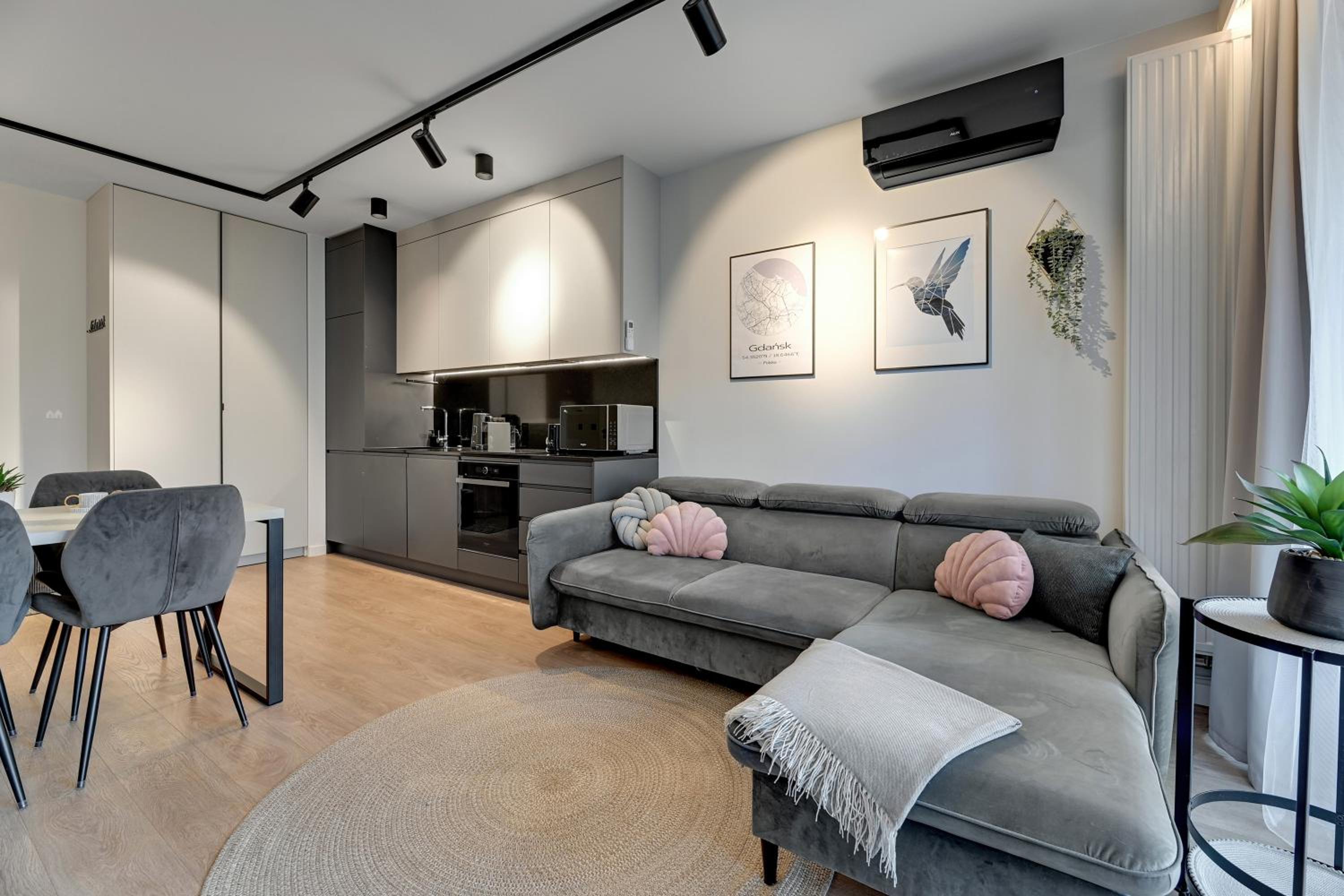 Scala City Center Premium Studios by Lion Apartments