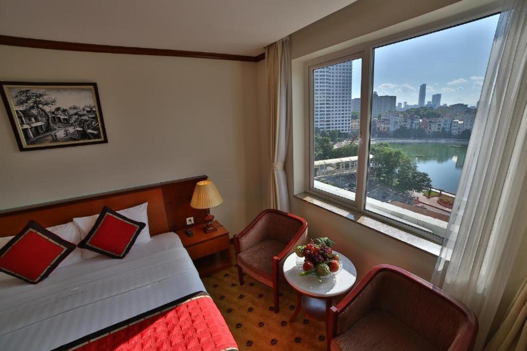 Sunny 1 Hotel HN - by BAY LUXURY