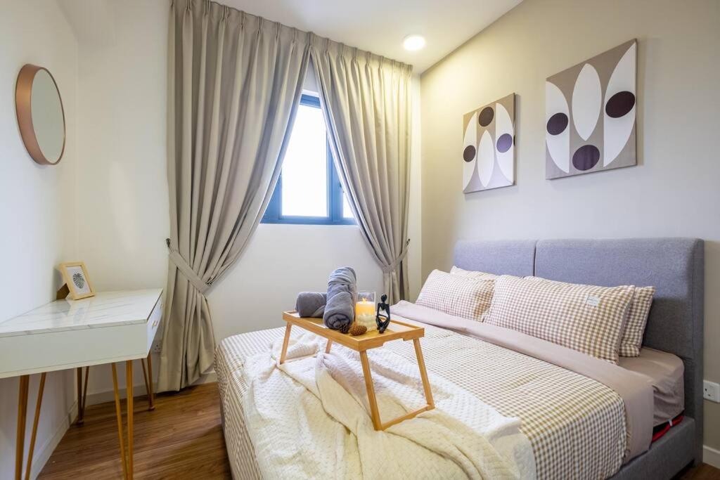 Sunlight 4BR 9pax MVertica Sunway Velocity Mall