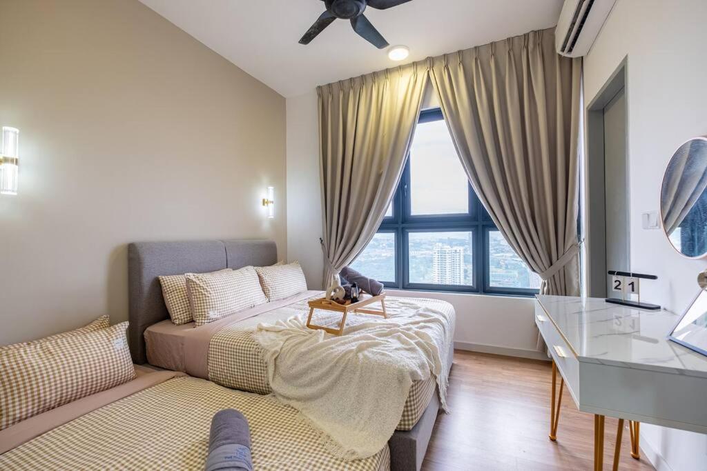 Sunlight 4BR 9pax MVertica Sunway Velocity Mall