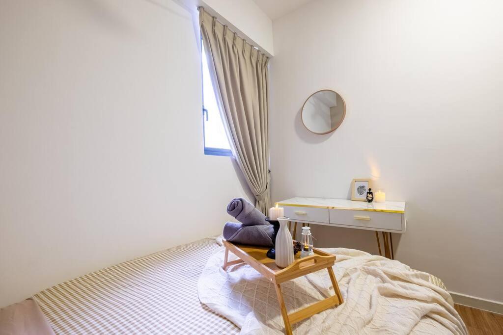 Sunlight 4BR 9pax MVertica Sunway Velocity Mall