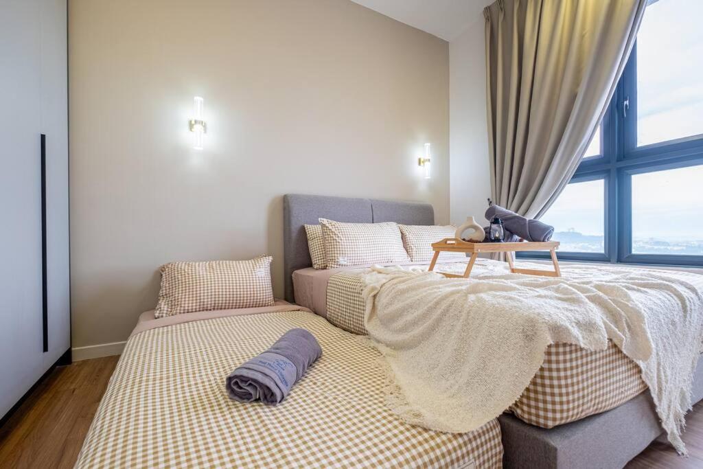Sunlight 4BR 9pax MVertica Sunway Velocity Mall