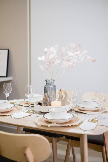 Sunlight 4BR 9pax MVertica Sunway Velocity Mall