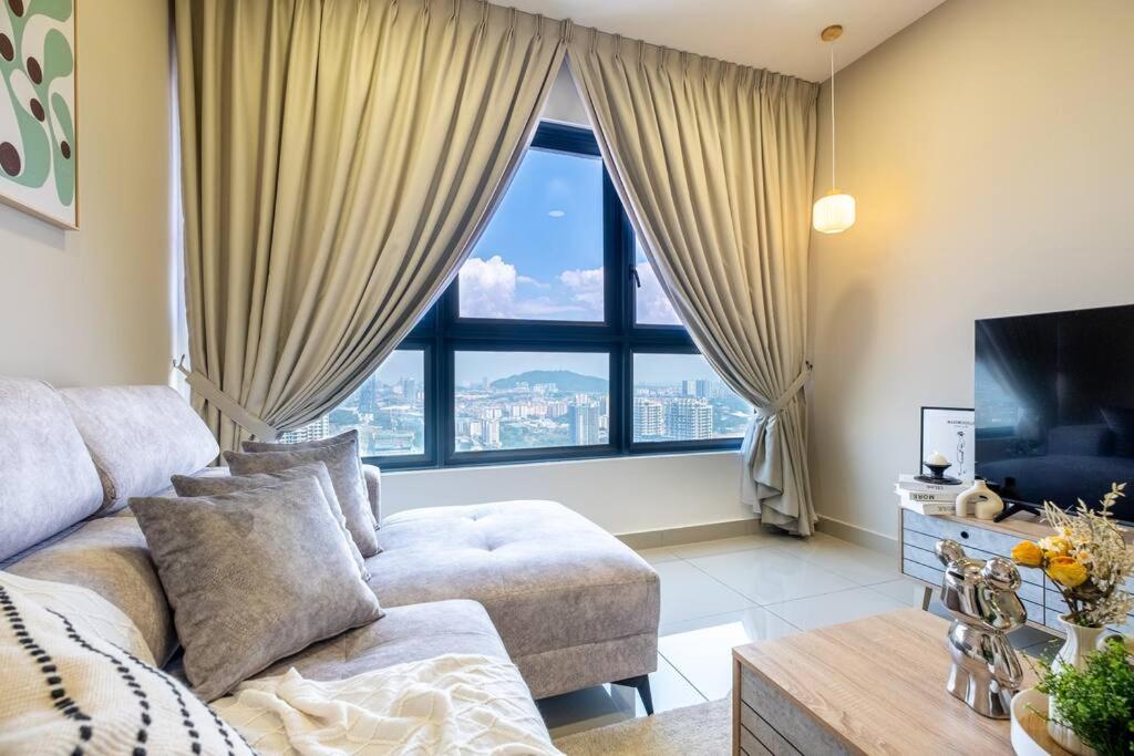 Sunlight 4BR 9pax MVertica Sunway Velocity Mall