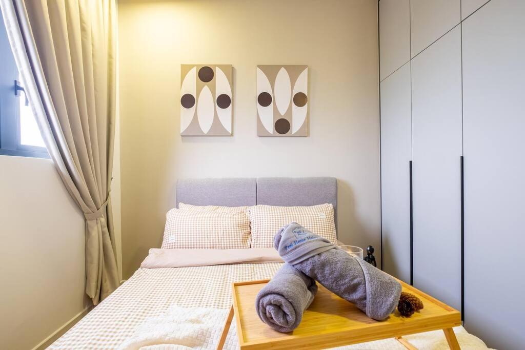 Sunlight 4BR 9pax MVertica Sunway Velocity Mall