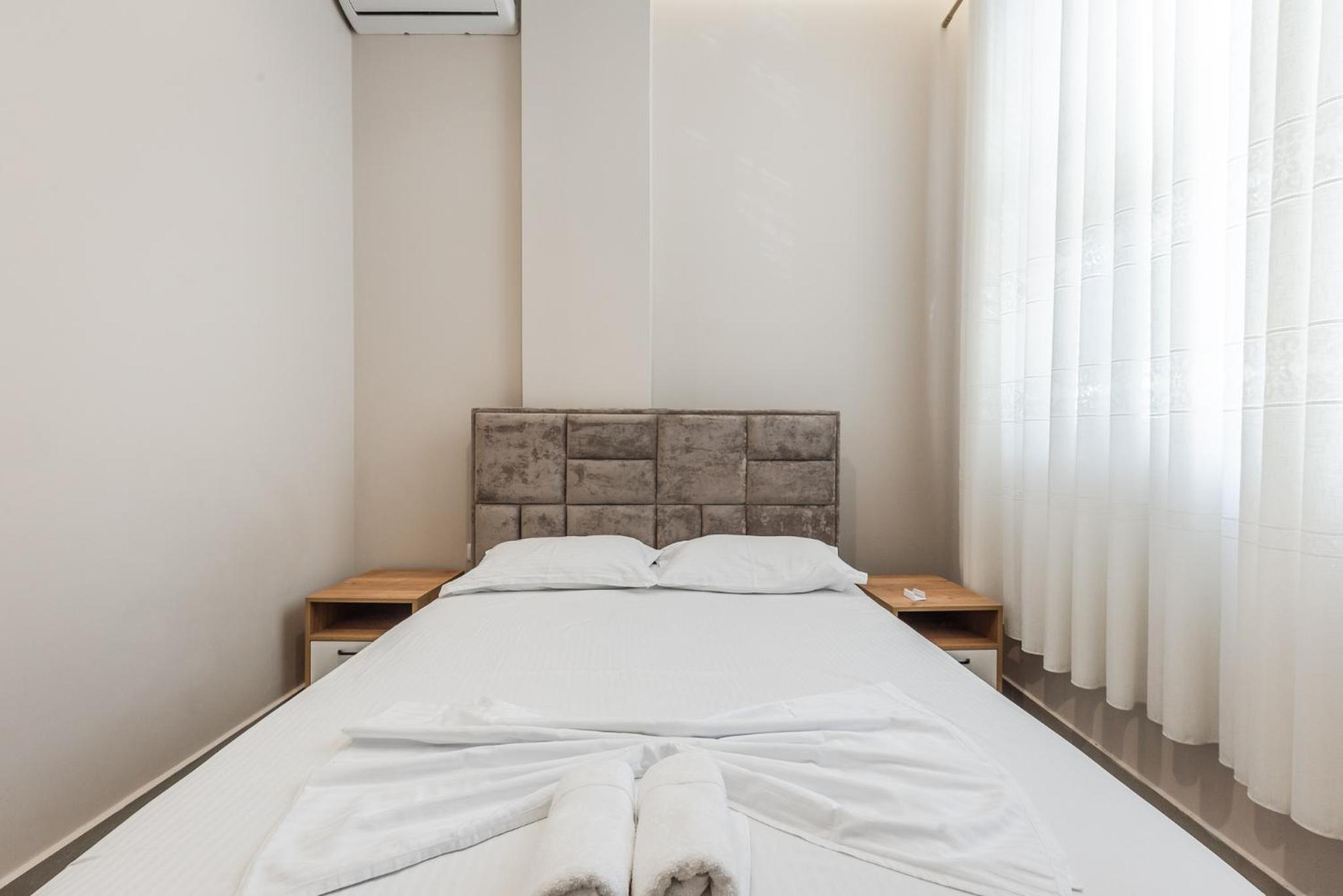 Summer Apartments D&A