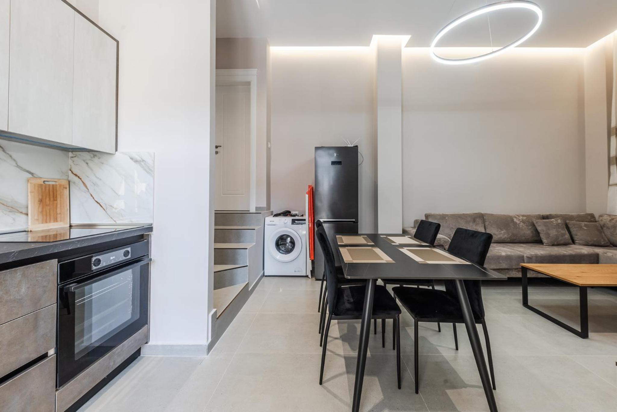 Summer Apartments D&A