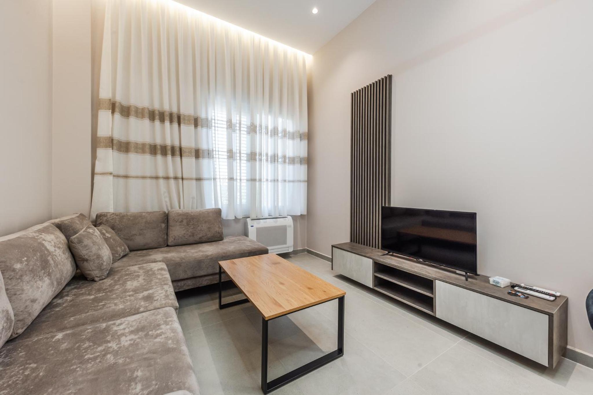 Summer Apartments D&A