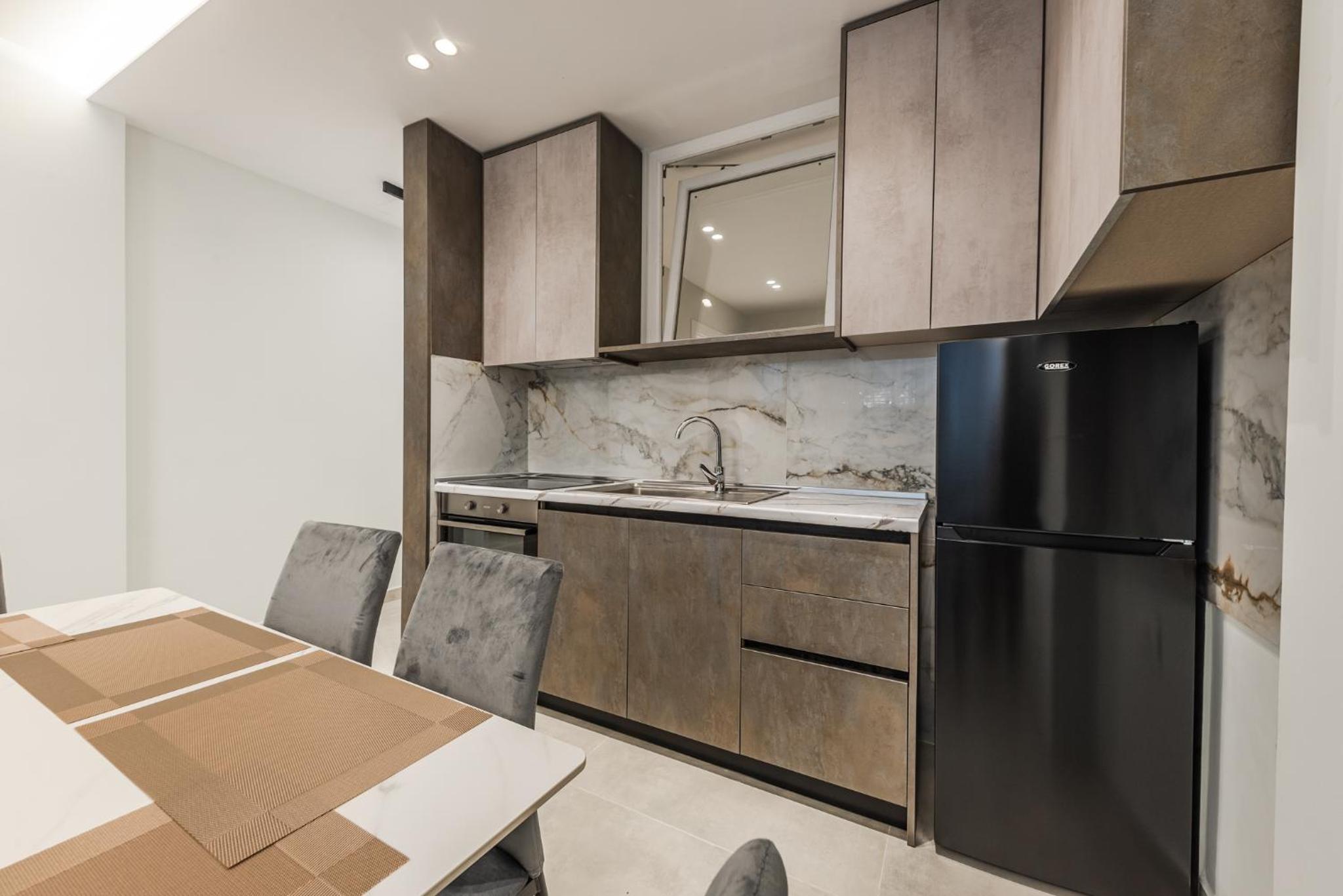 Summer Apartments D&A