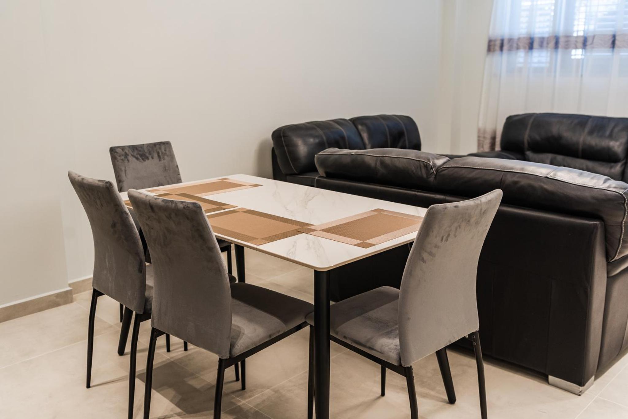 Summer Apartments D&A