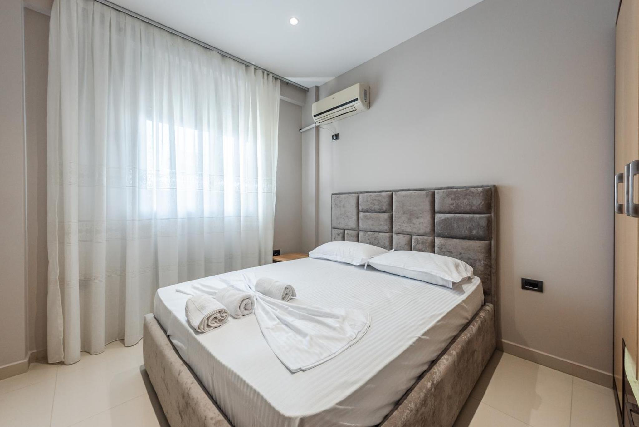 Summer Apartments D&A