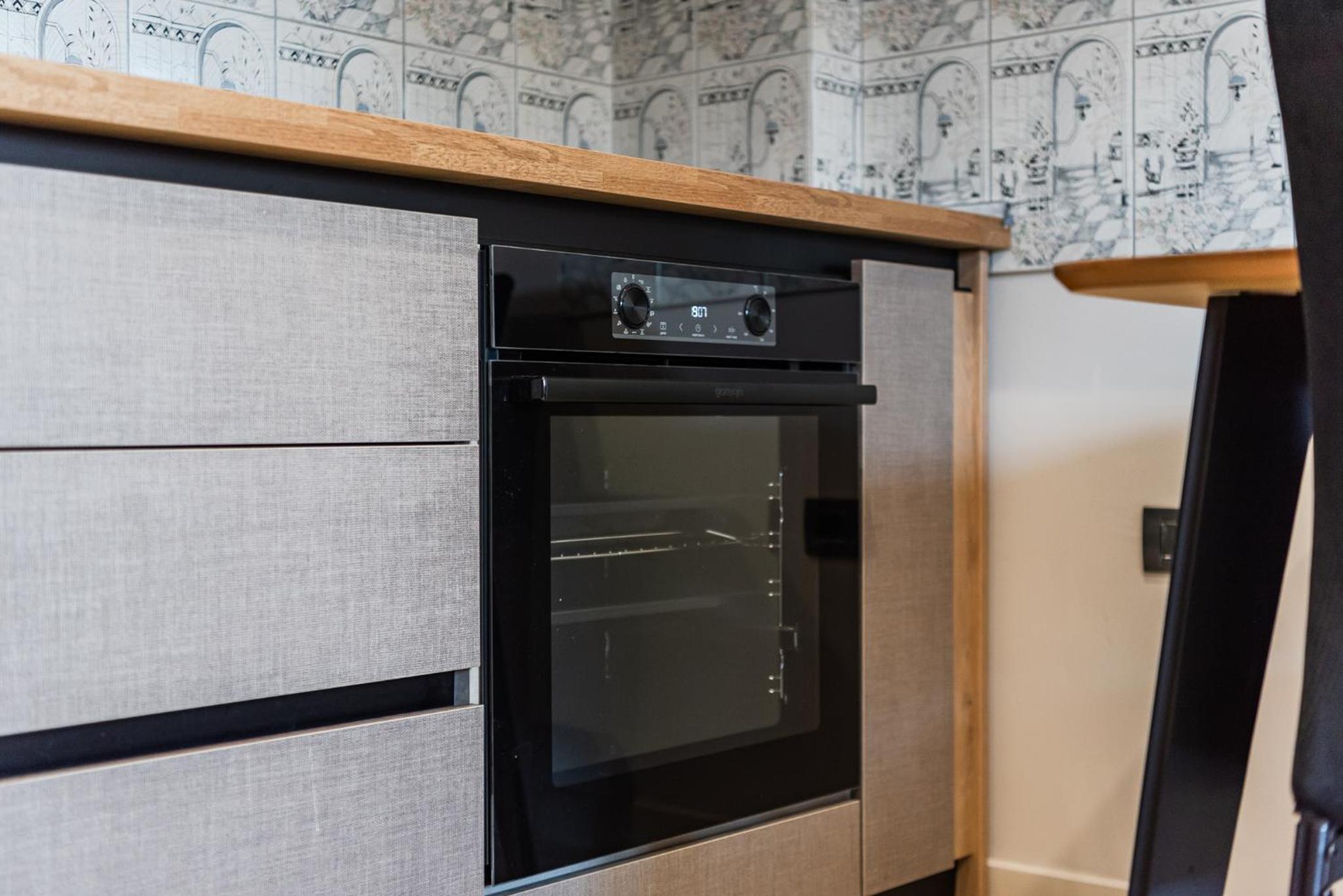 Summer Apartments D&A