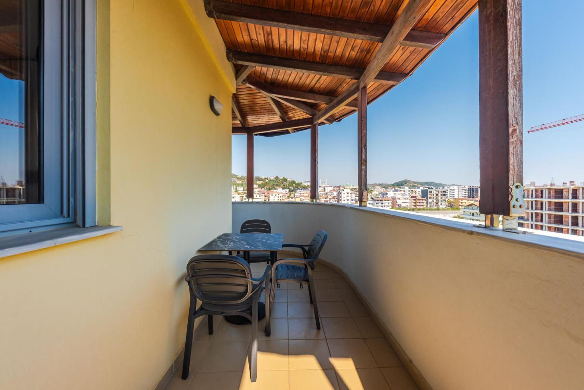 Summer Apartments D&A