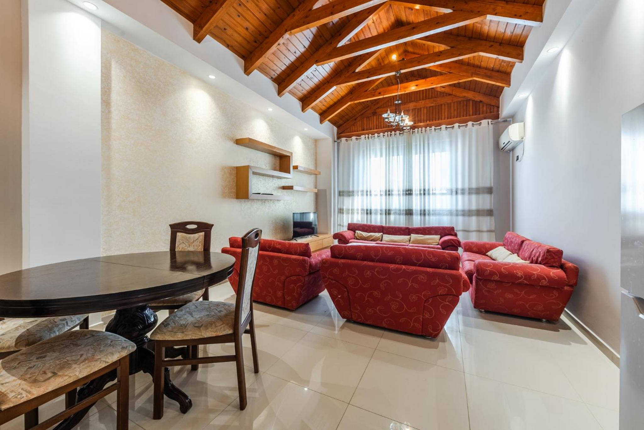 Summer Apartments D&A