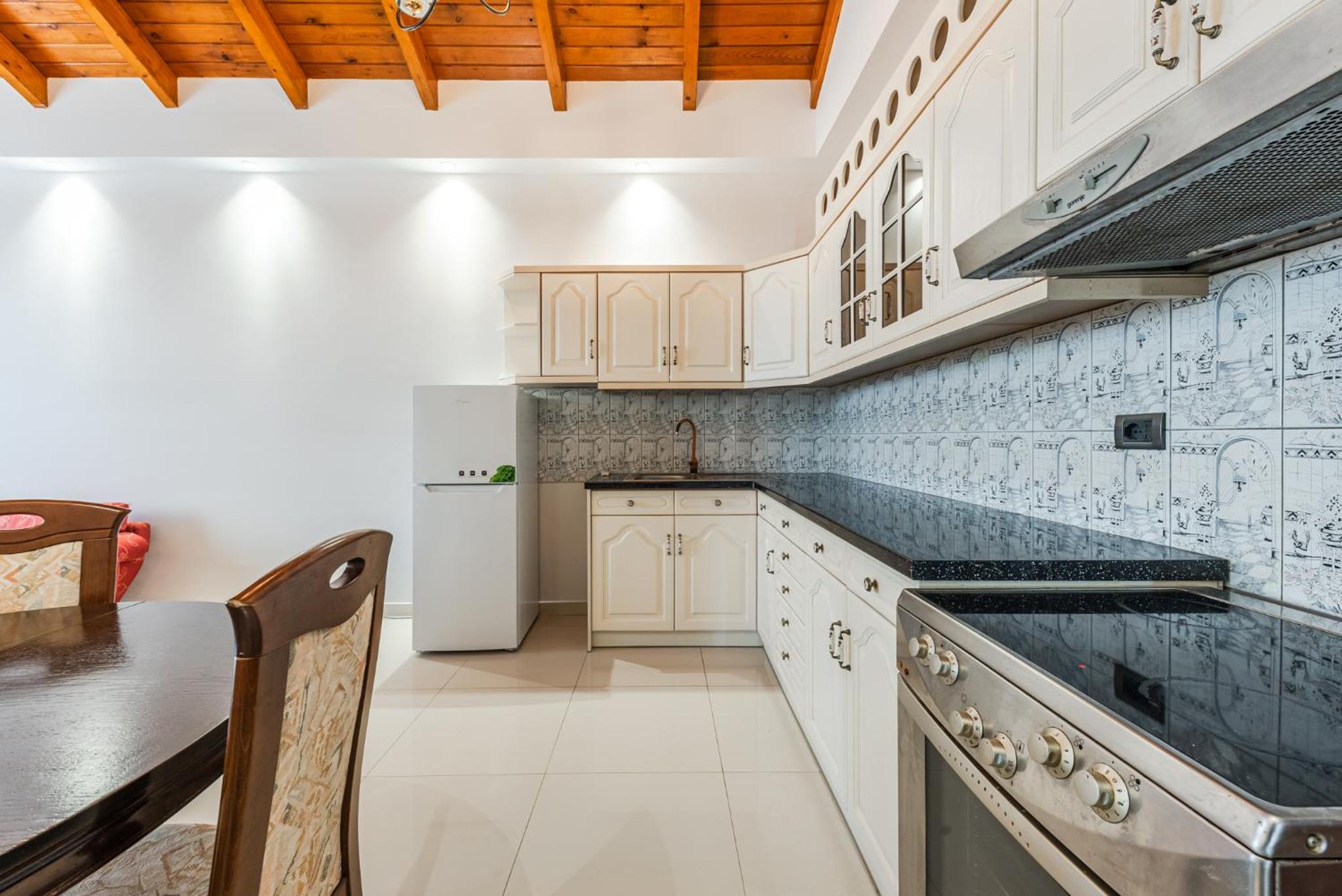 Summer Apartments D&A