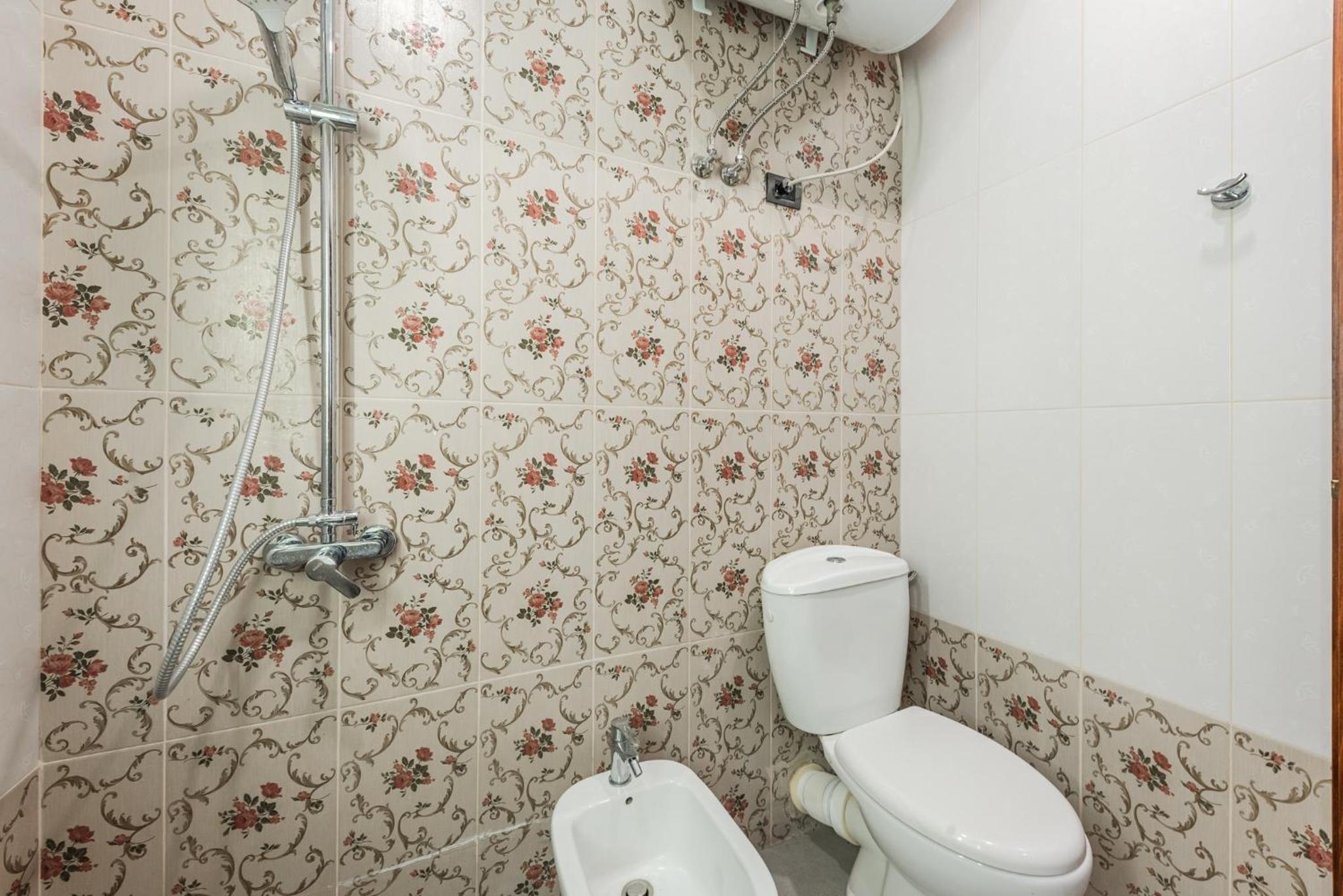 Summer Apartments D&A