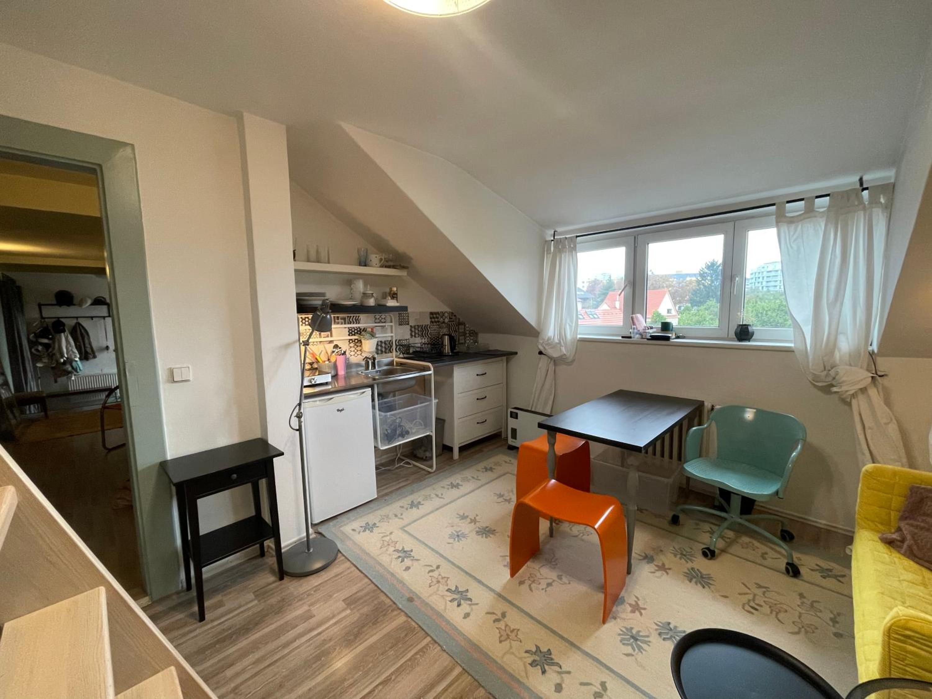 Flat with heart and art nearby centre of the Prague