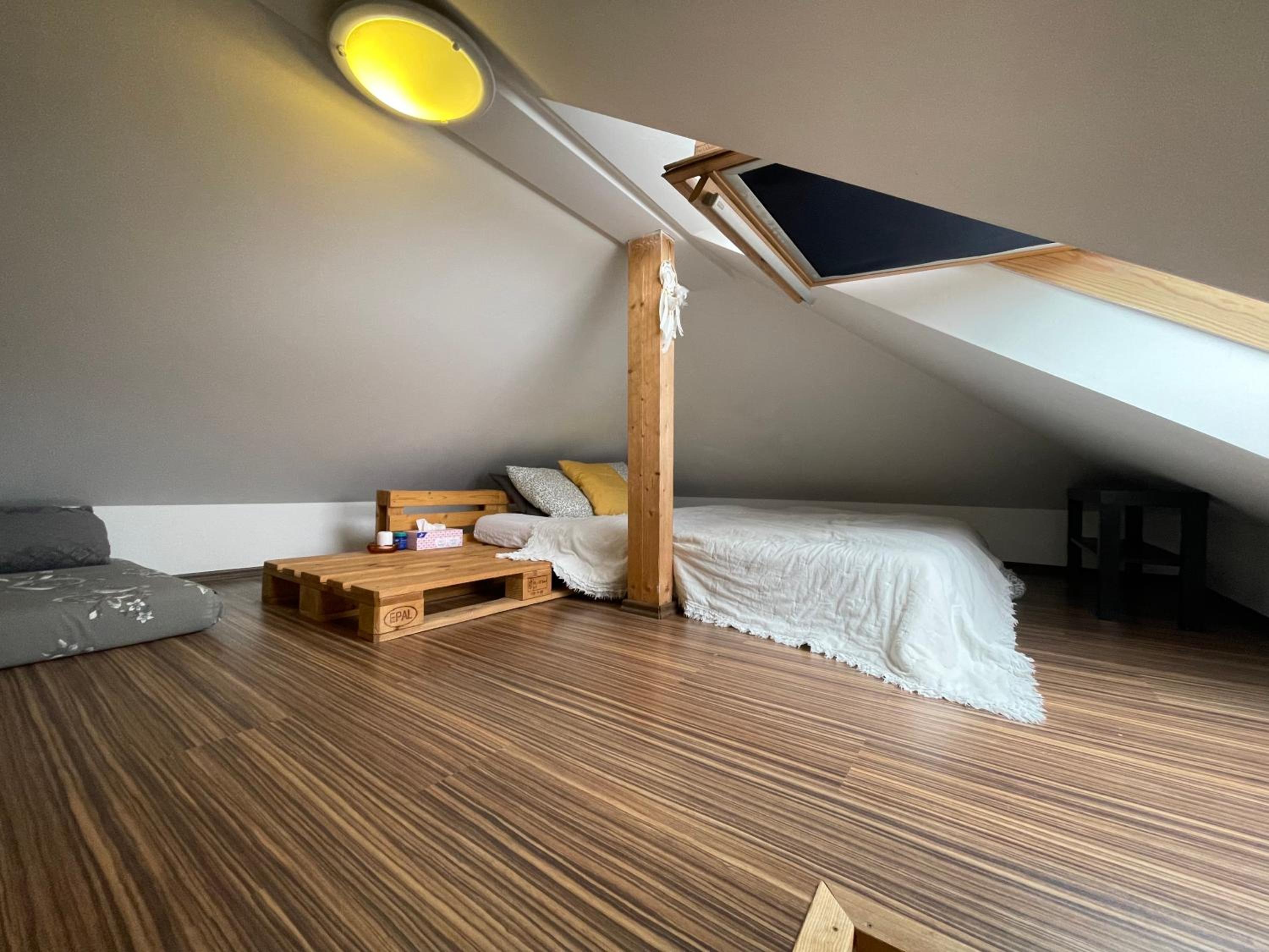 Flat with heart and art nearby centre of the Prague