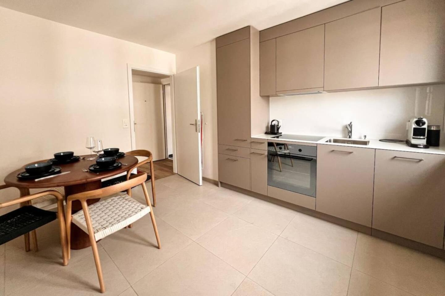 UP&GREAT Apartments - Stylish City Living
