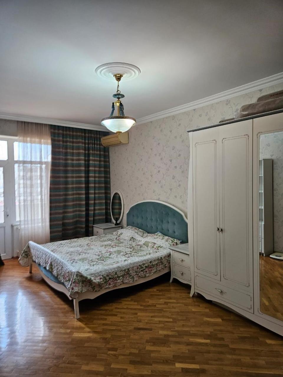 Spacious and Comfortable 3-Room Apartment ,Prime Central Location
