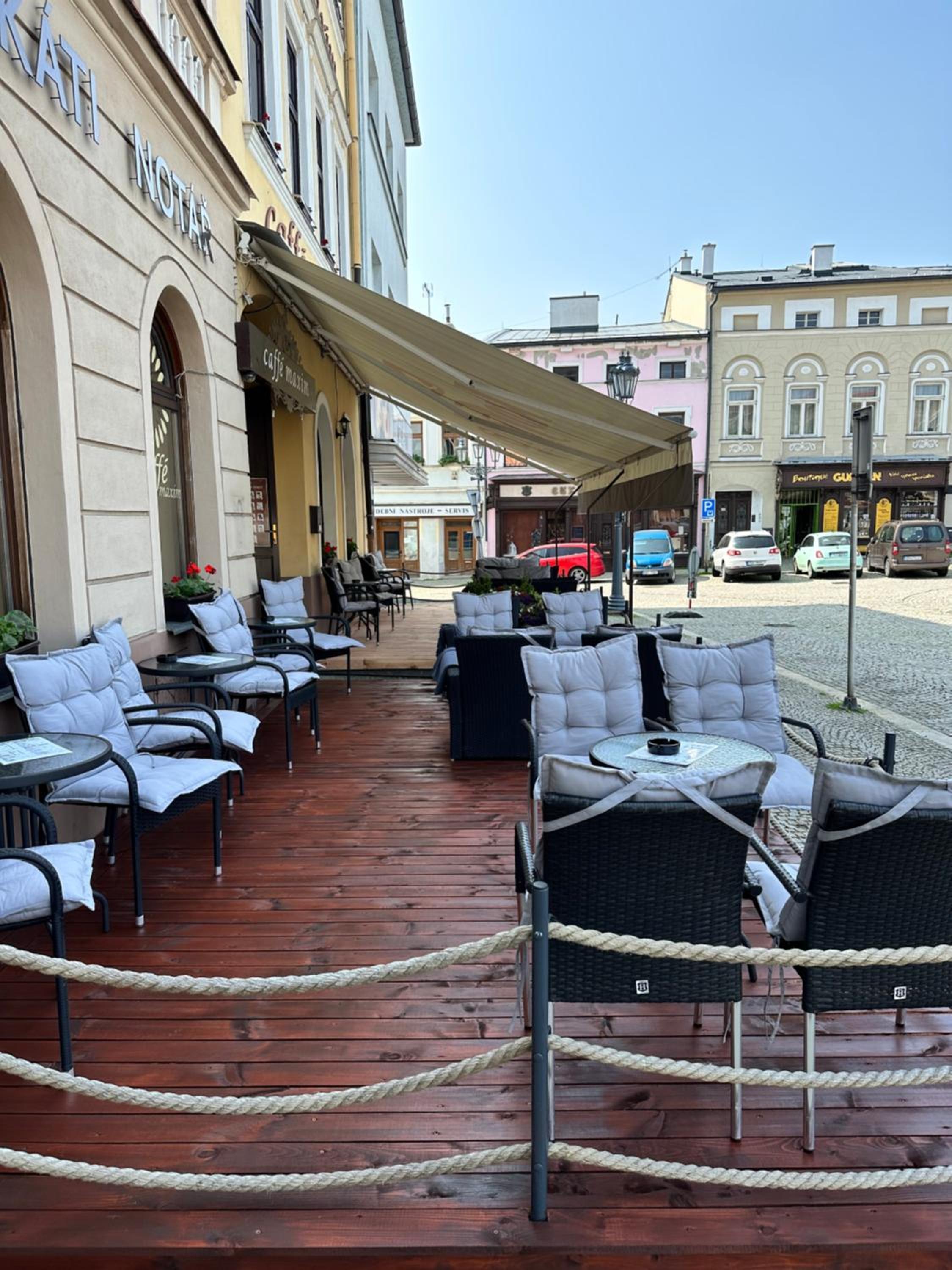 Studia MAXIM