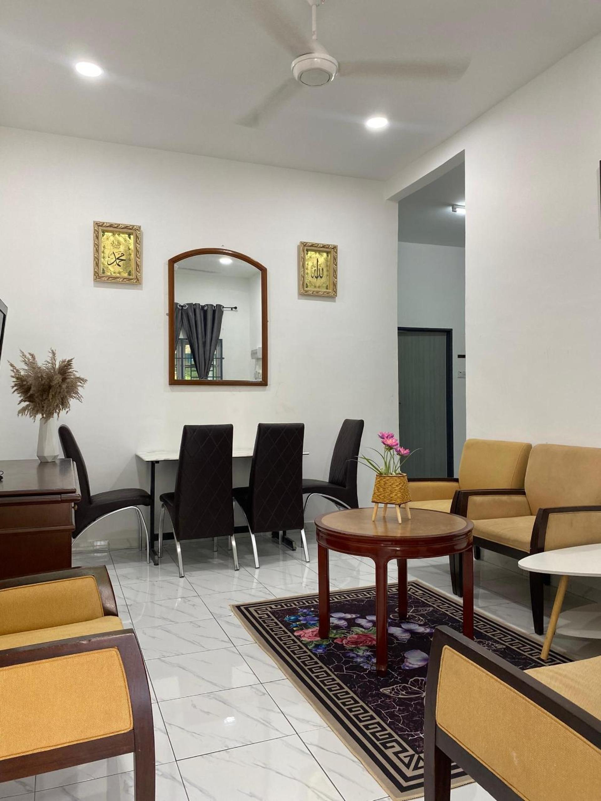 Kencana L&K Homestay photo 1