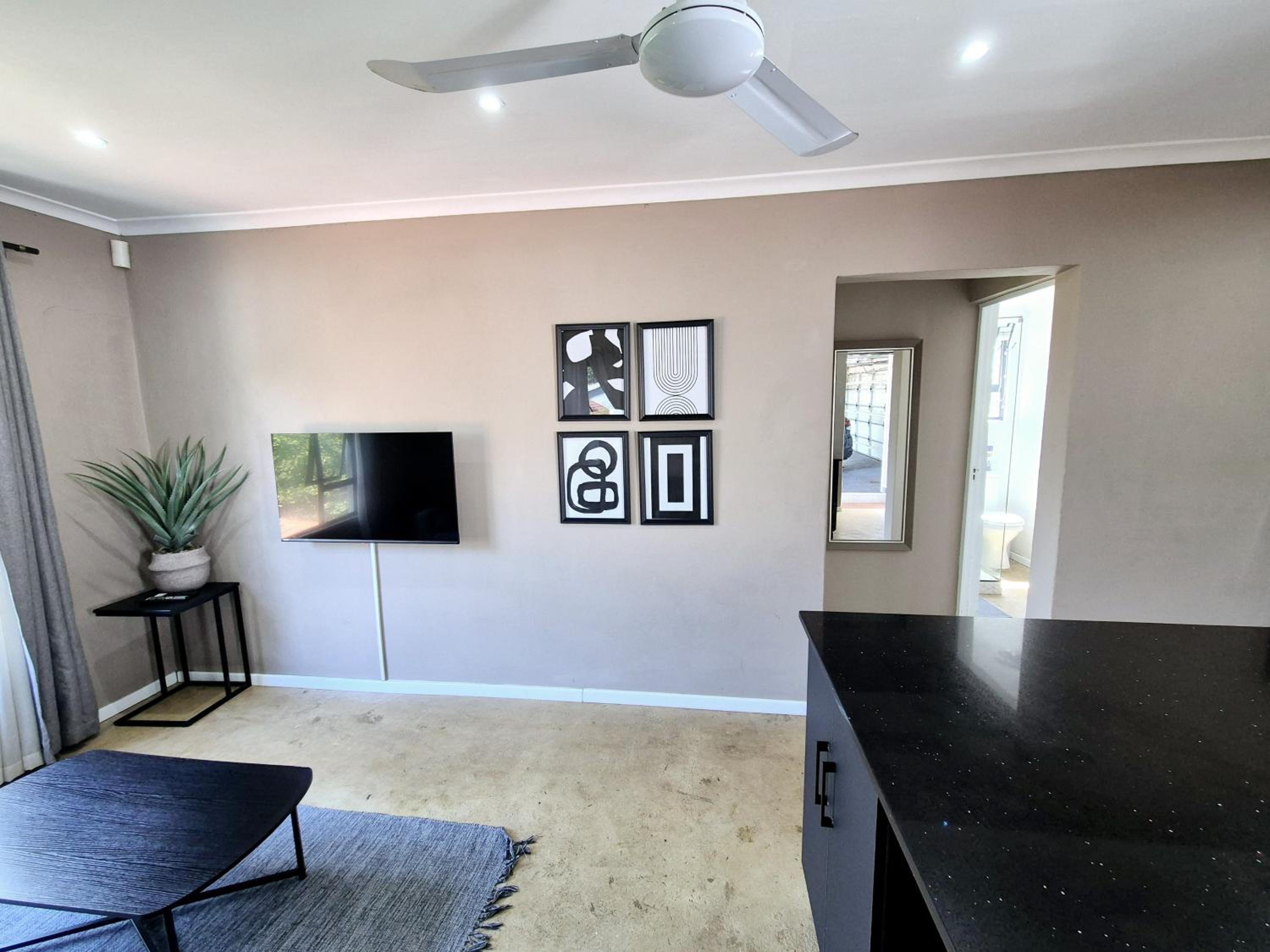 1 Bedroom Apartment - Unit 1 loadshedding free view 5