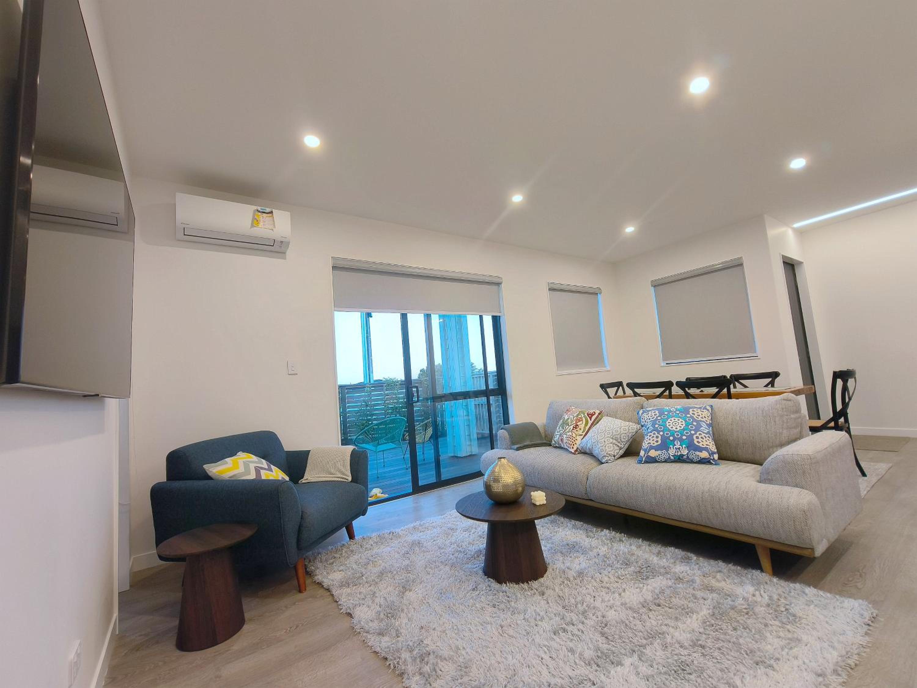 Stylish Family Retreat in Hillcrest Spa 4 Bedroom and Playroom
