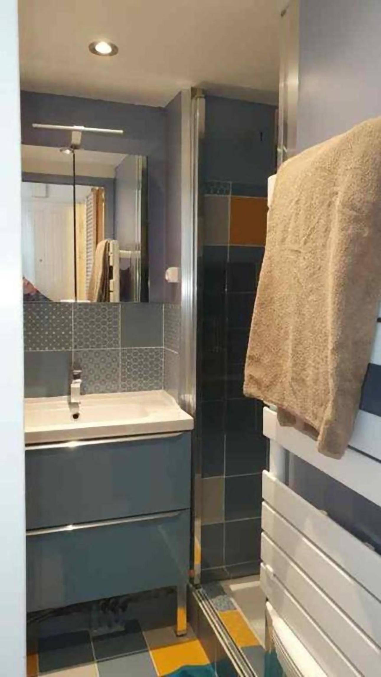 Escapade marine Carnac, Petite Maison toute équipée et confortable, au calme entre plage et ville avec jardinet au sud