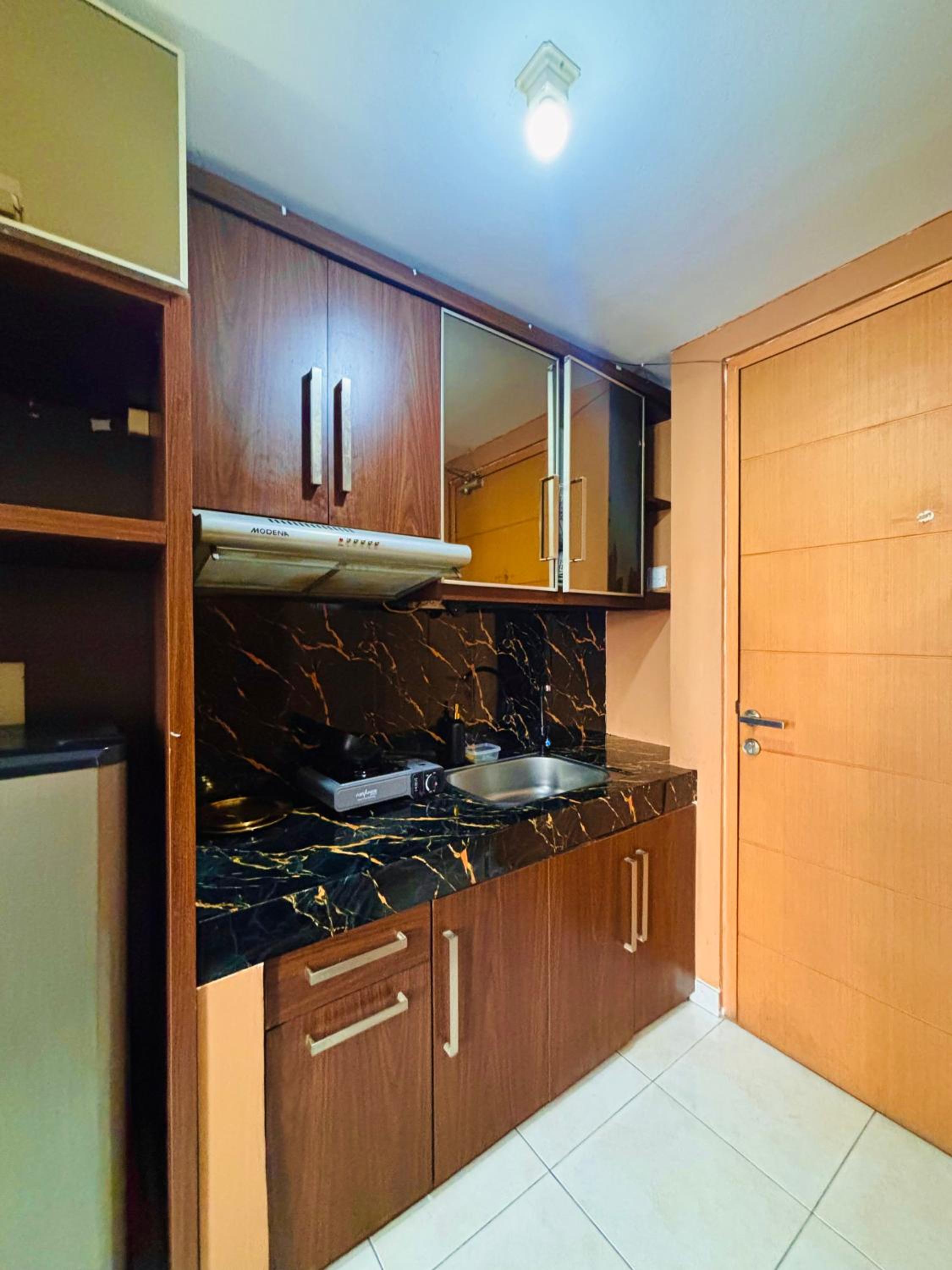 Younz Apartemen By Margonda Residence 2