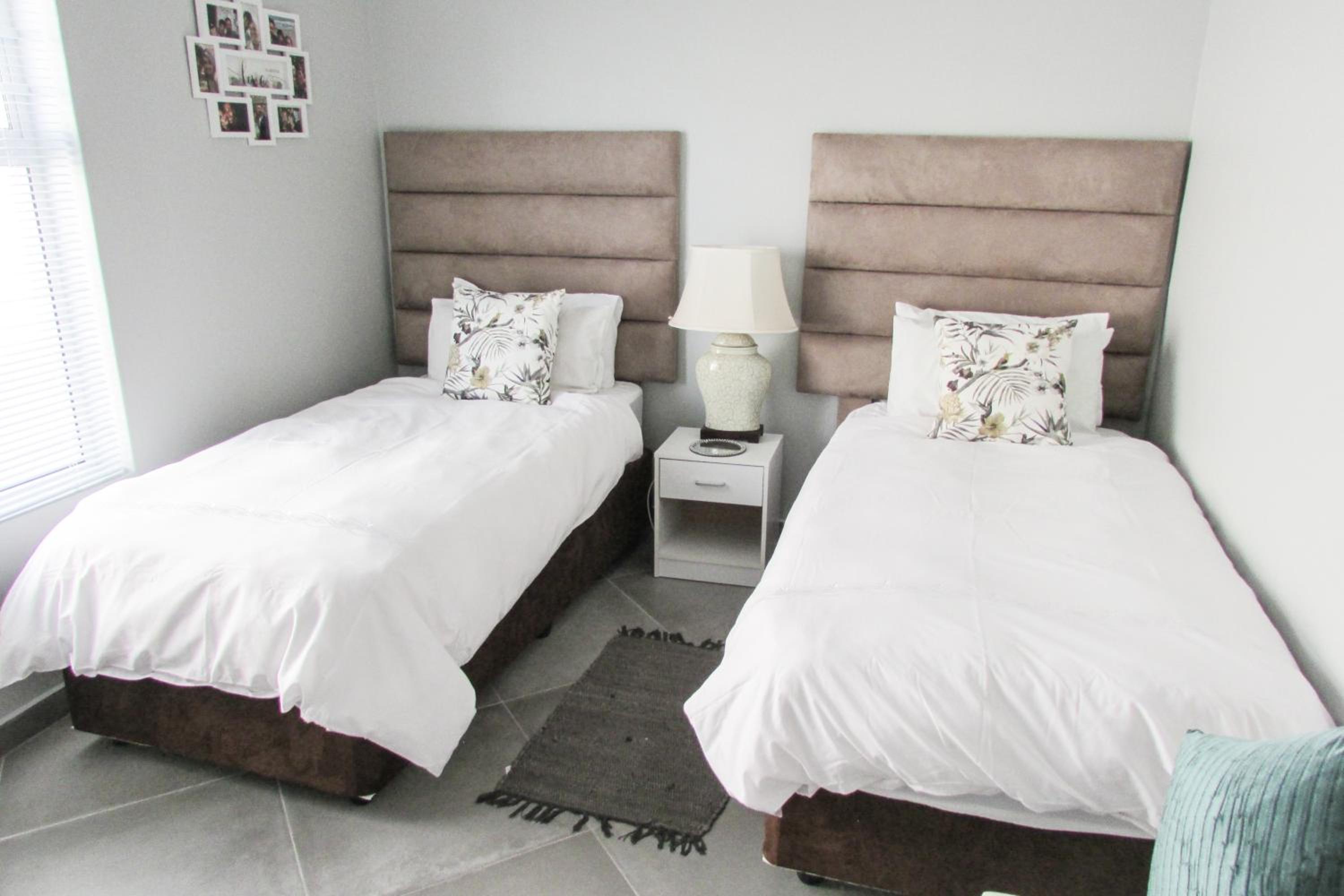 Lampies Bay Hideaway Close to the Shore