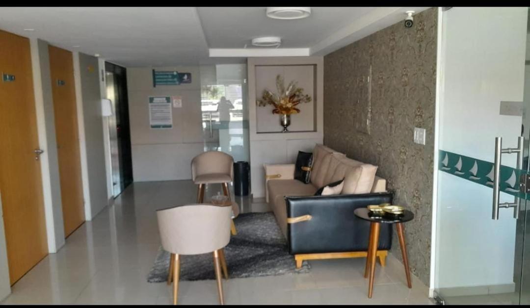 Apartamento em Cabo Branco, João Pessoa, pertinho na praia