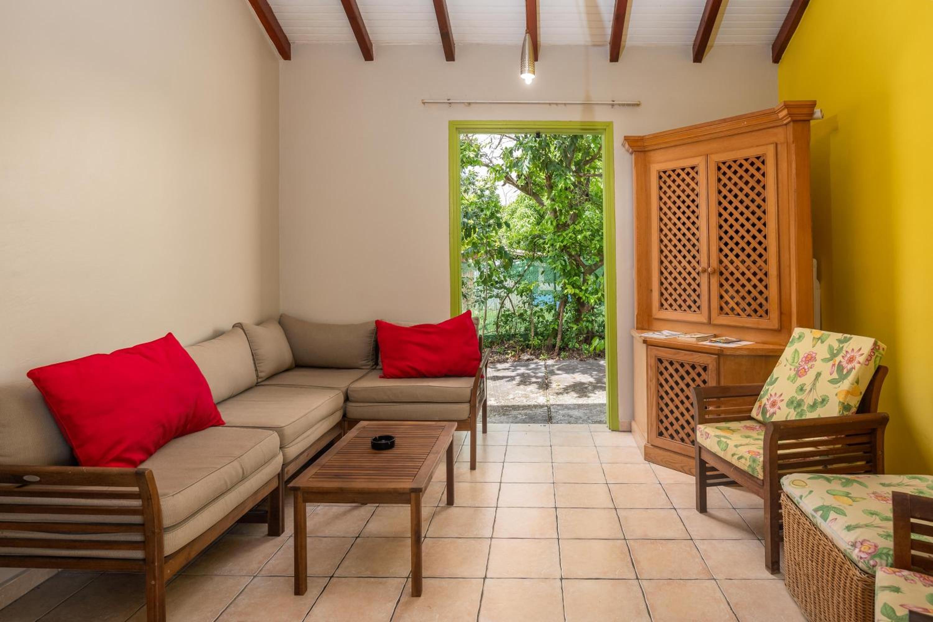 Villa Vanille - Maison avec piscine partagée view 3