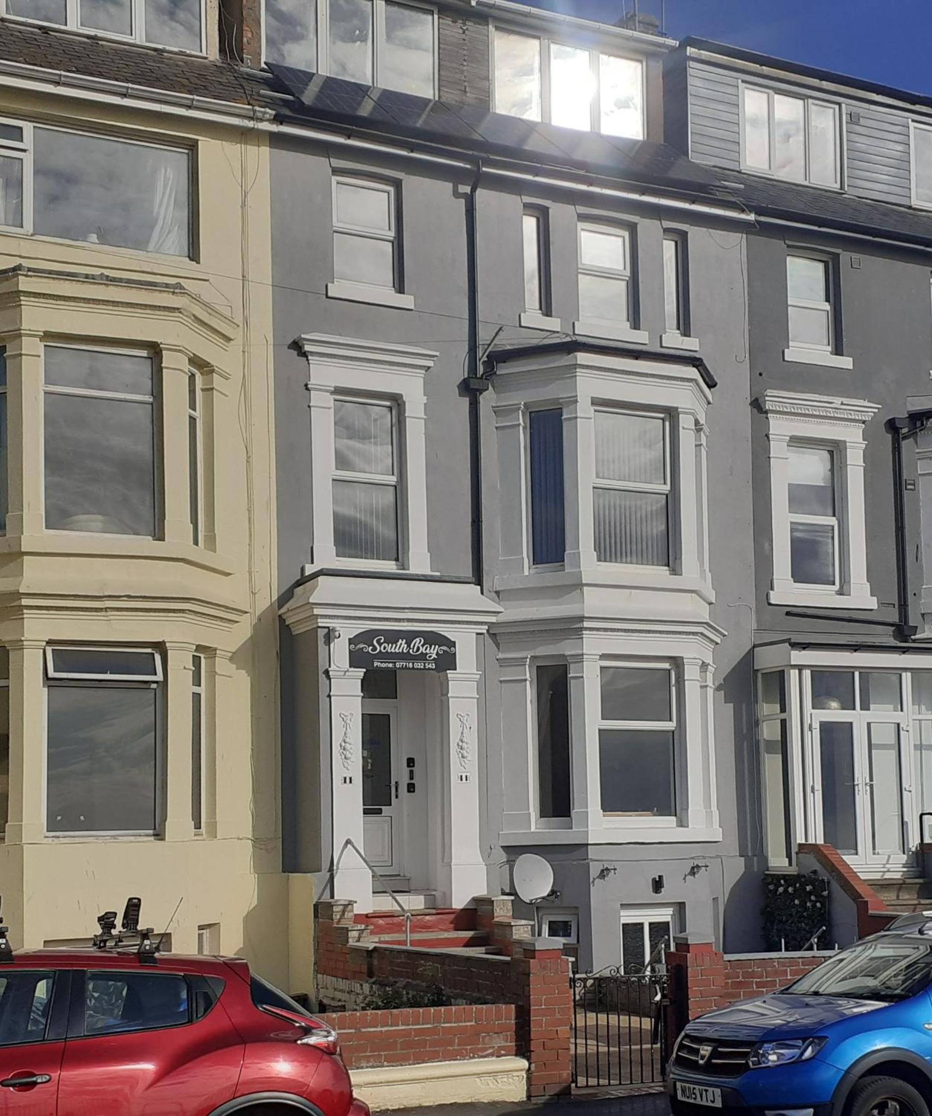 Southbay Holiday Flats Flat 2 view 3